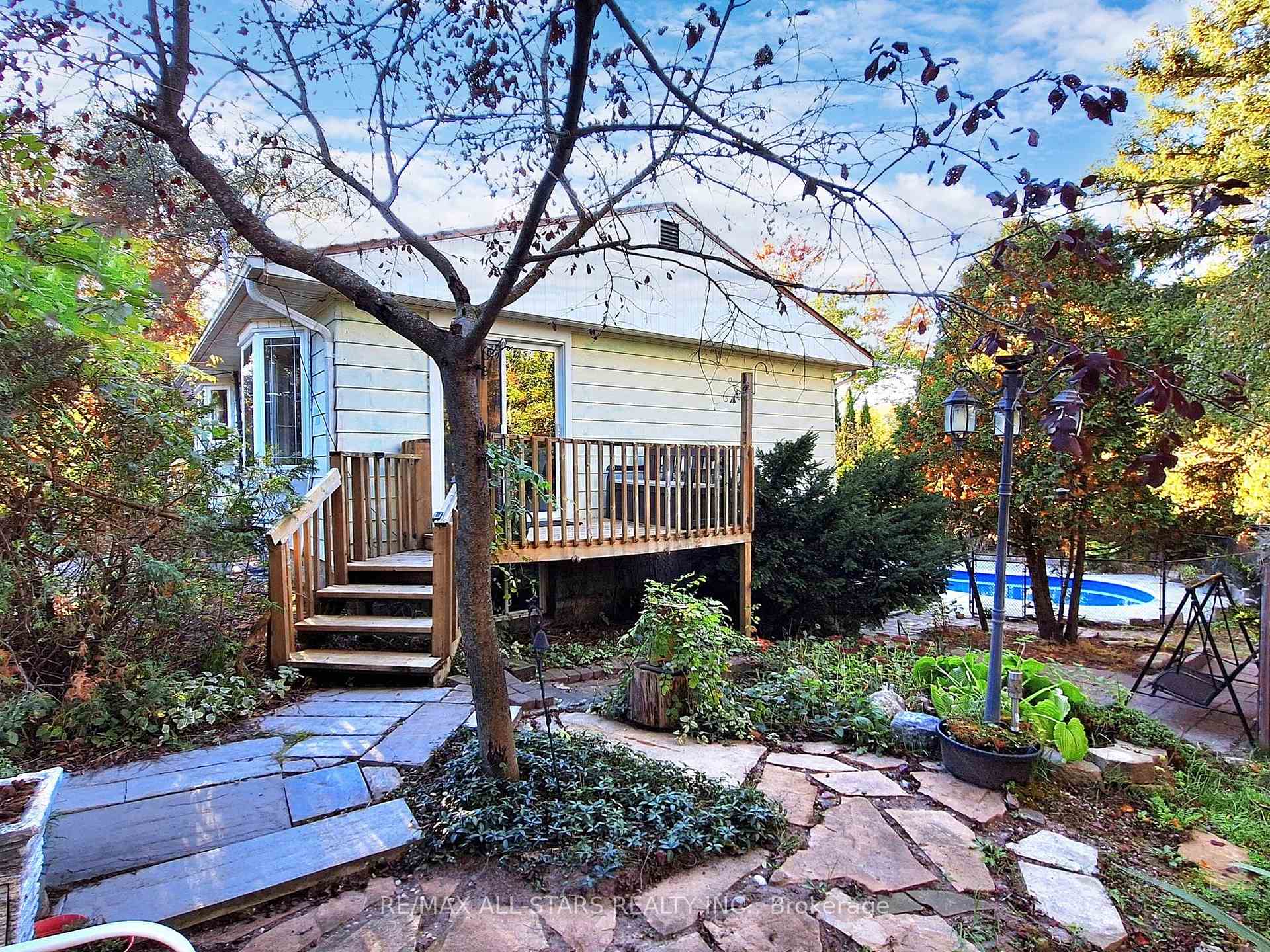 Photo 46 of 40 Riverglen Drive, Georgina, Keswick South — HOMEH