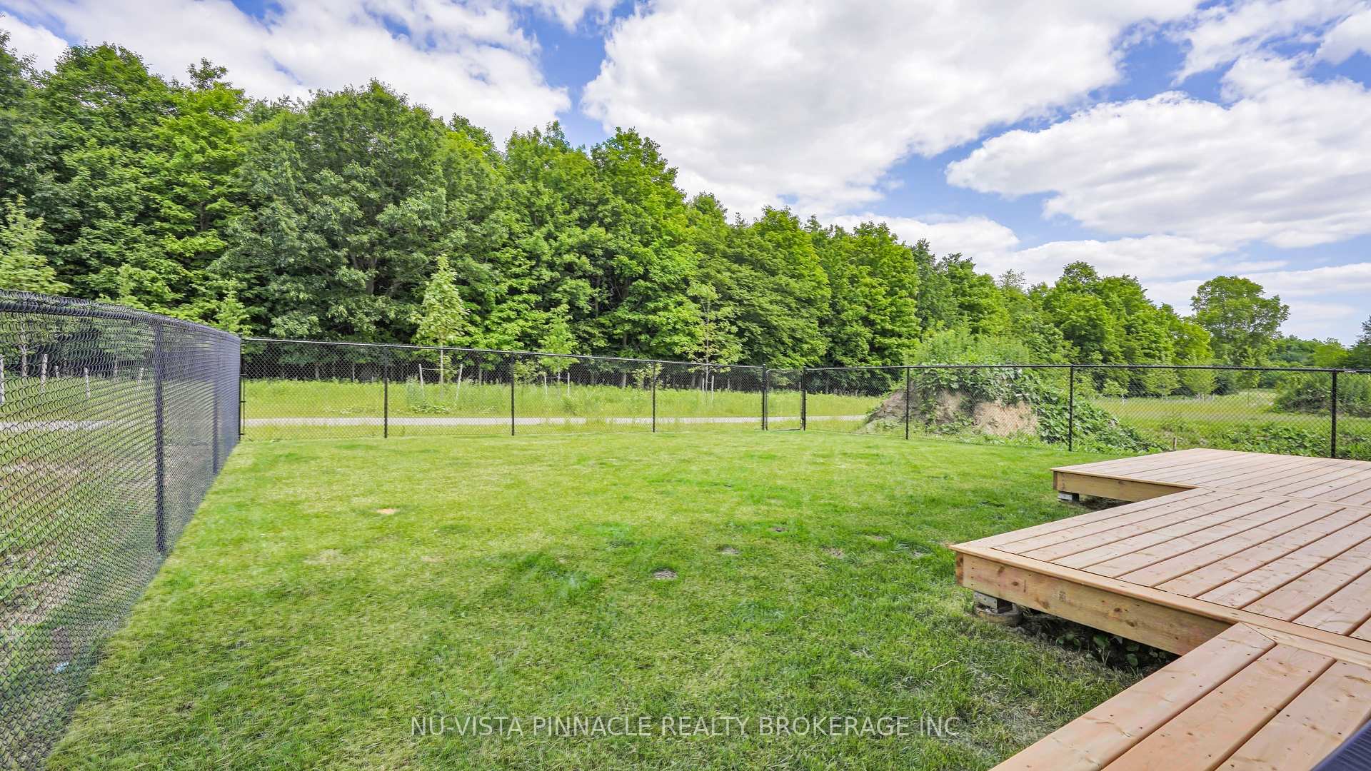 Photo 45 of 3998 Big Leaf Trail, London, South V — HOMEH