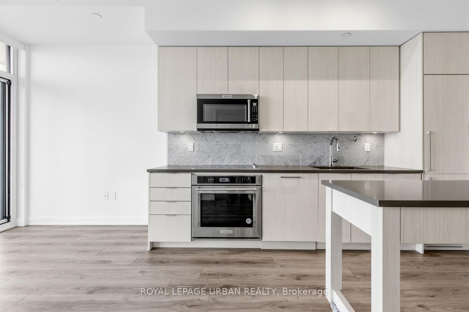 Photo 6 of Unit 2311, 38 Iannuzzi Street, Toronto, Niagara — HOMEH