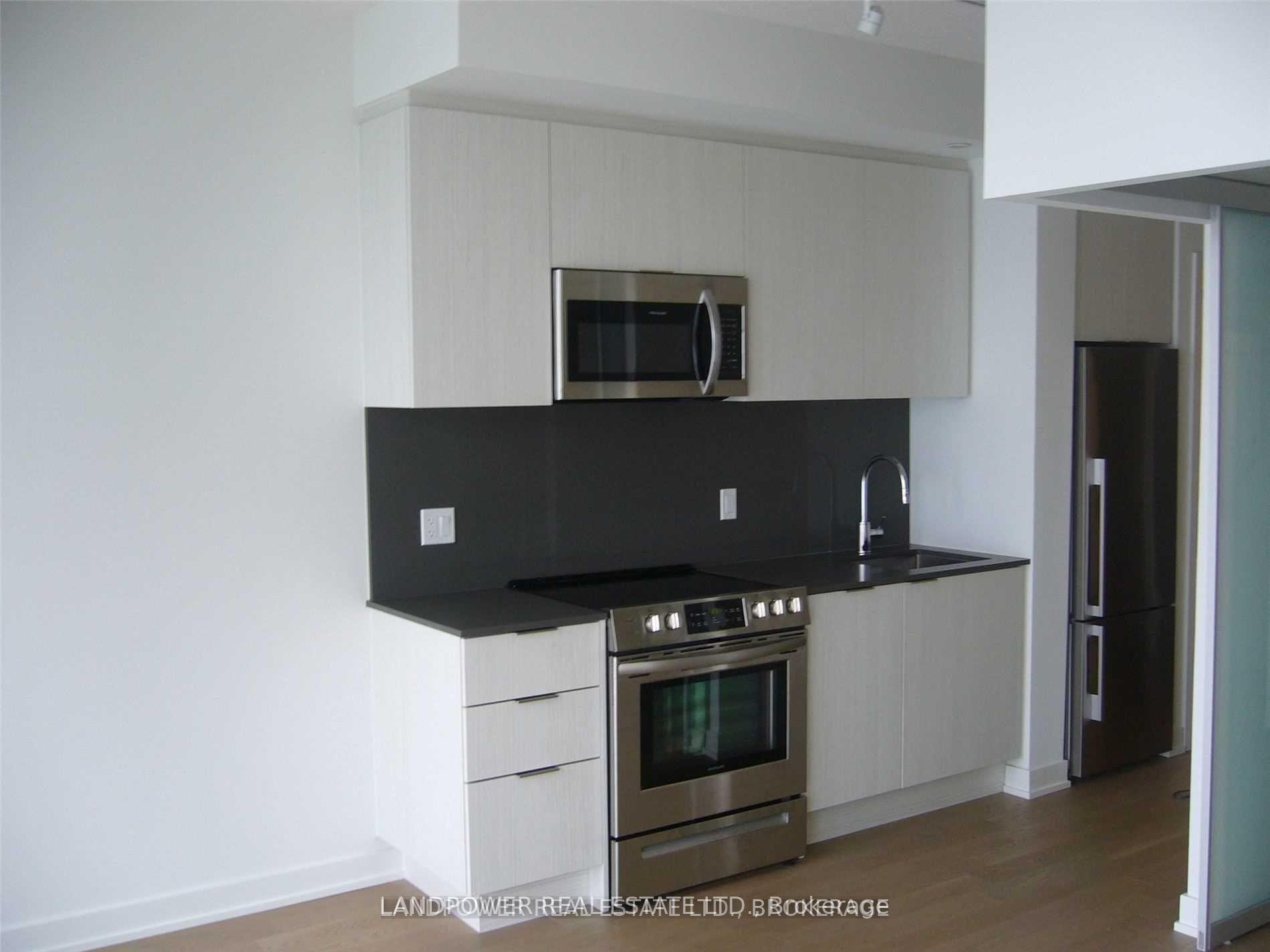 Photo 4 of Unit 2514, 25 Richmond Street E, Toronto, Church-Yonge Corridor — HOMEH