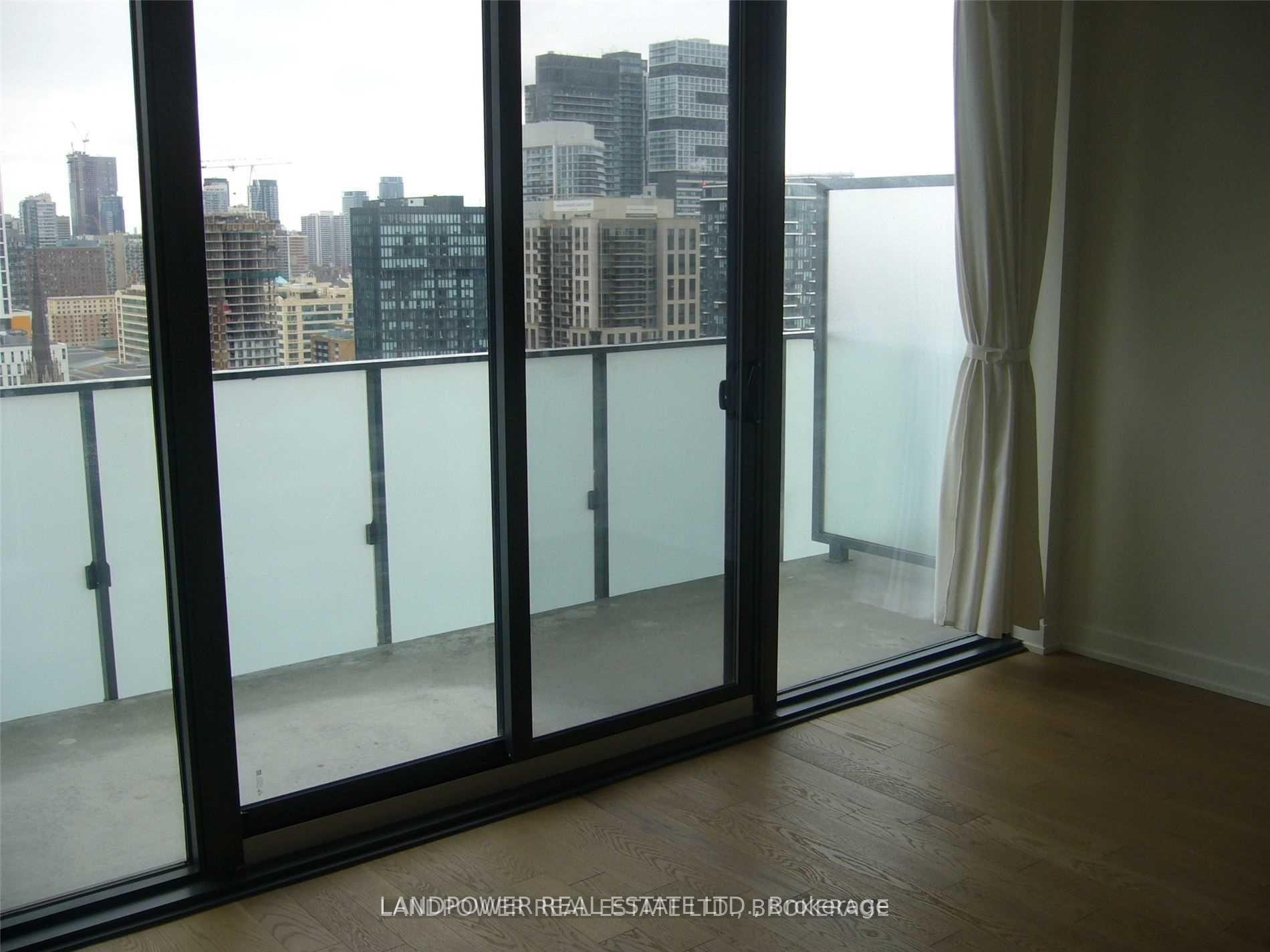 Photo 8 of Unit 2514, 25 Richmond Street E, Toronto, Church-Yonge Corridor — HOMEH