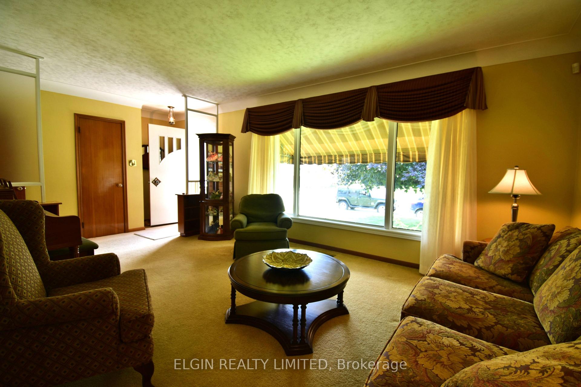 Photo 10 of 18 Pullen Avenue, St. Thomas — HOMEH