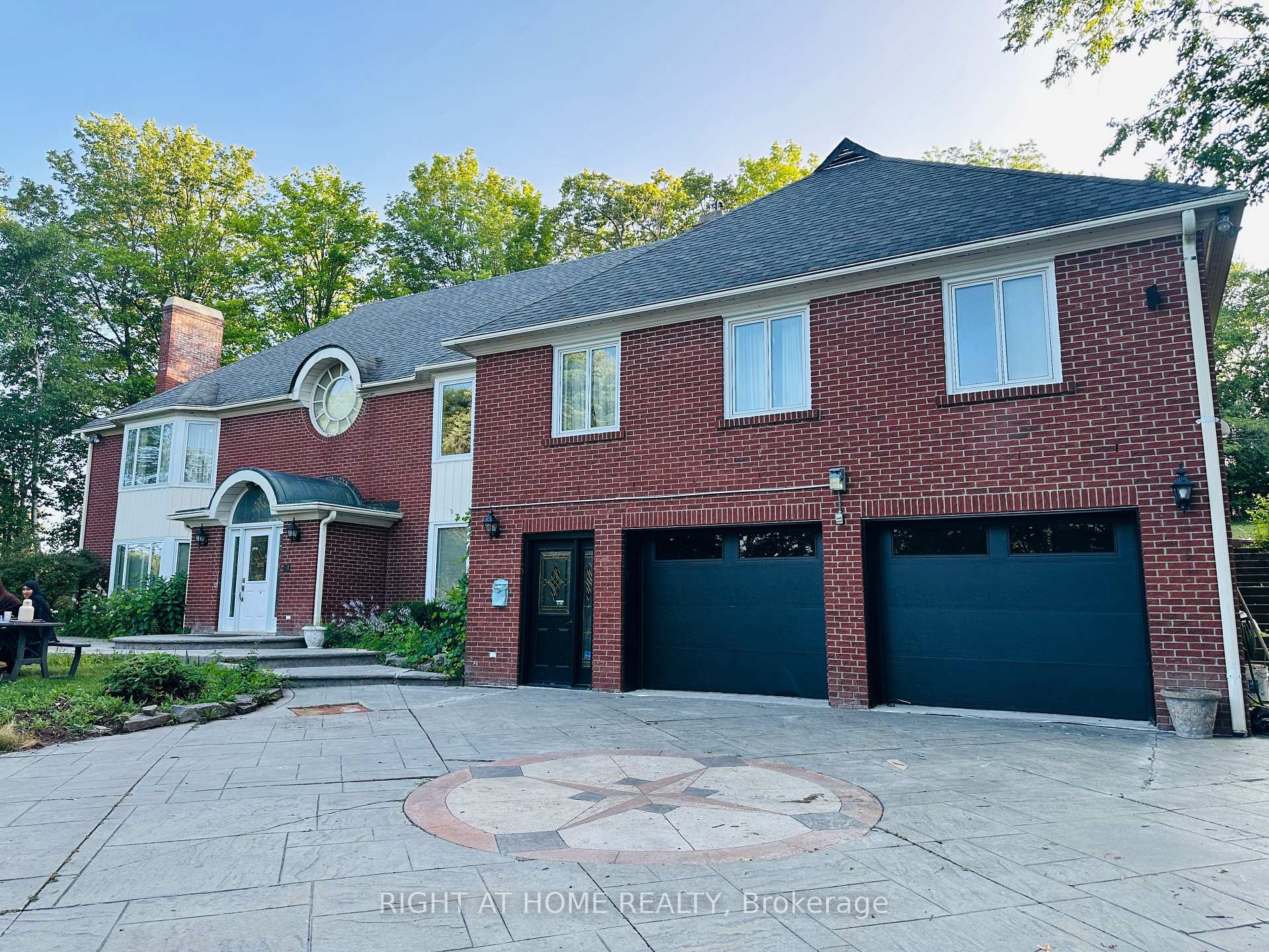 Photo 1 of 12 Keily Crescent E, Caledon, Rural Caledon — HOMEH
