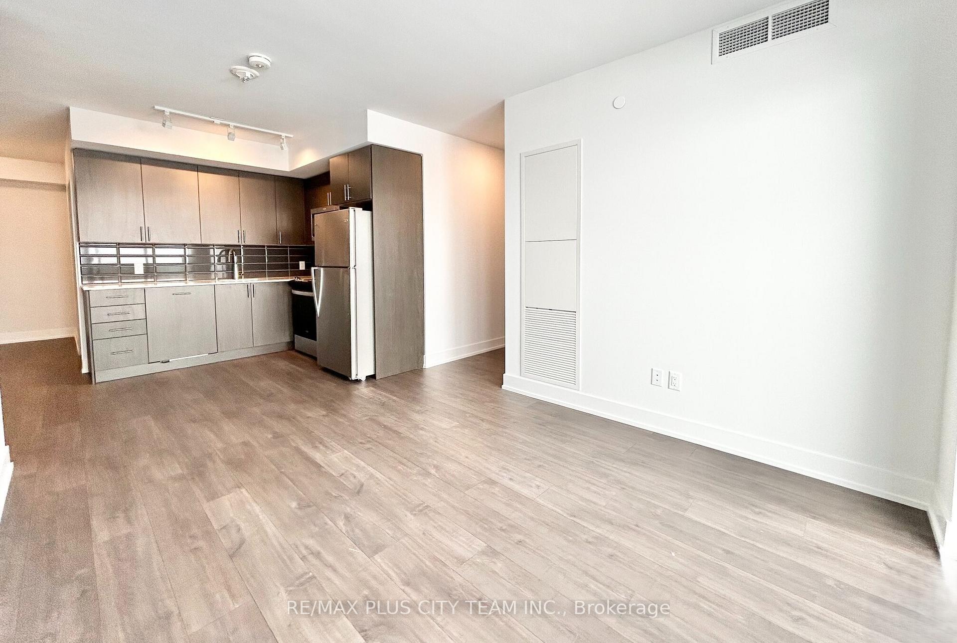 Photo 2 of Unit 1217, 2550 Simcoe Street N, Oshawa, Windfields — HOMEH