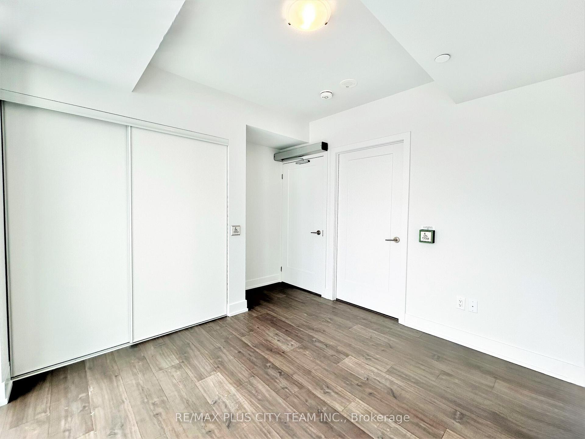Photo 6 of Unit 1217, 2550 Simcoe Street N, Oshawa, Windfields — HOMEH