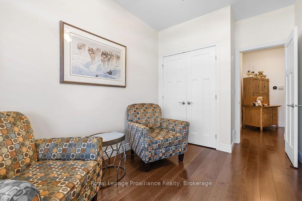 Photo 21 of 8 Berwick Street, Stirling-Rawdon, Stirling Ward — HOMEH