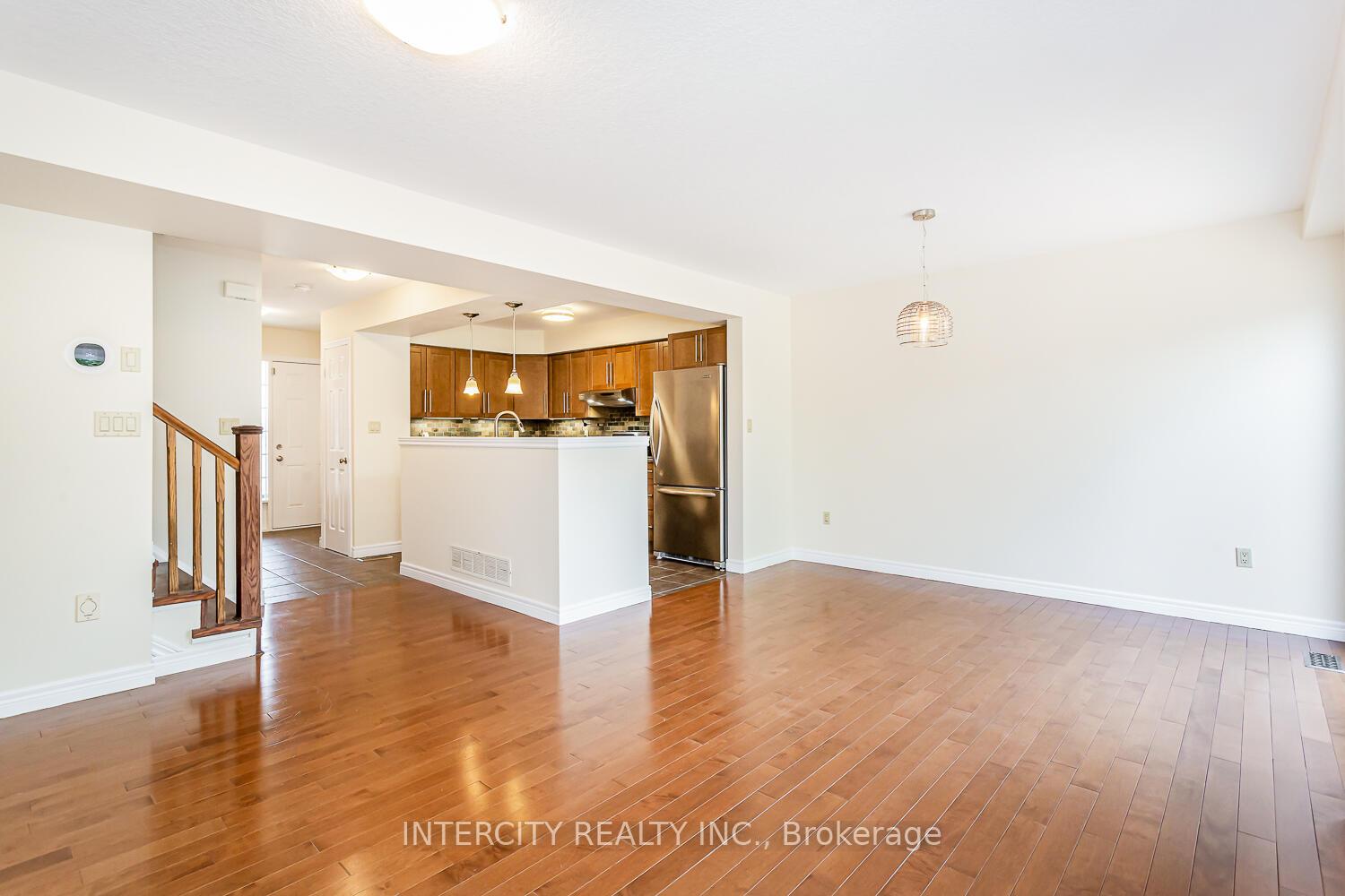 Photo 7 of 258 Mcmeeken Drive, Cambridge, Hespeler Village — HOMEH