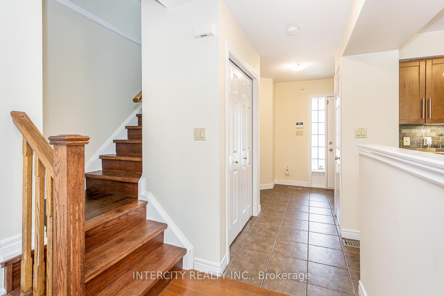 Photo 13 of 258 Mcmeeken Drive, Cambridge, Hespeler Village — HOMEH