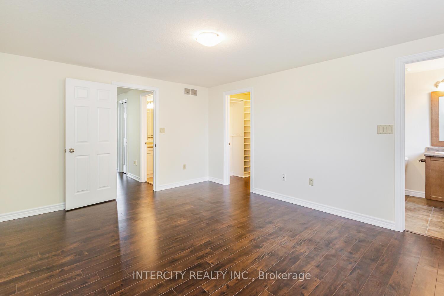 Photo 17 of 258 Mcmeeken Drive, Cambridge, Hespeler Village — HOMEH