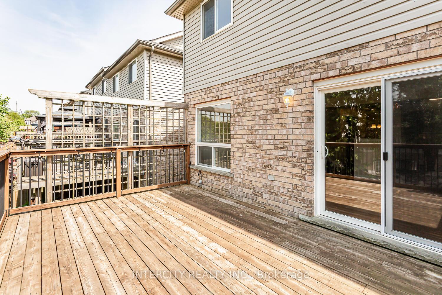 Photo 30 of 258 Mcmeeken Drive, Cambridge, Hespeler Village — HOMEH