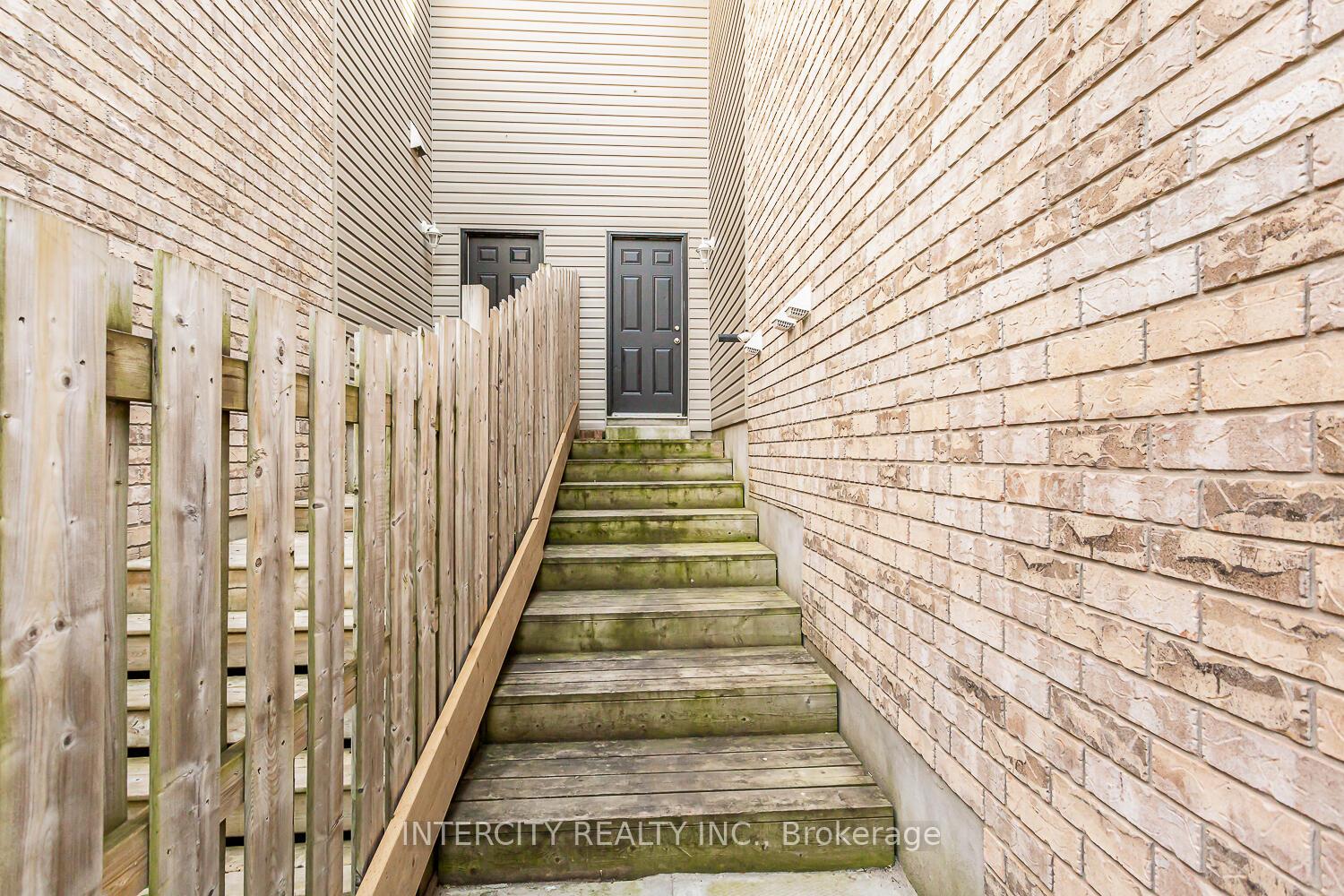 Photo 36 of 258 Mcmeeken Drive, Cambridge, Hespeler Village — HOMEH
