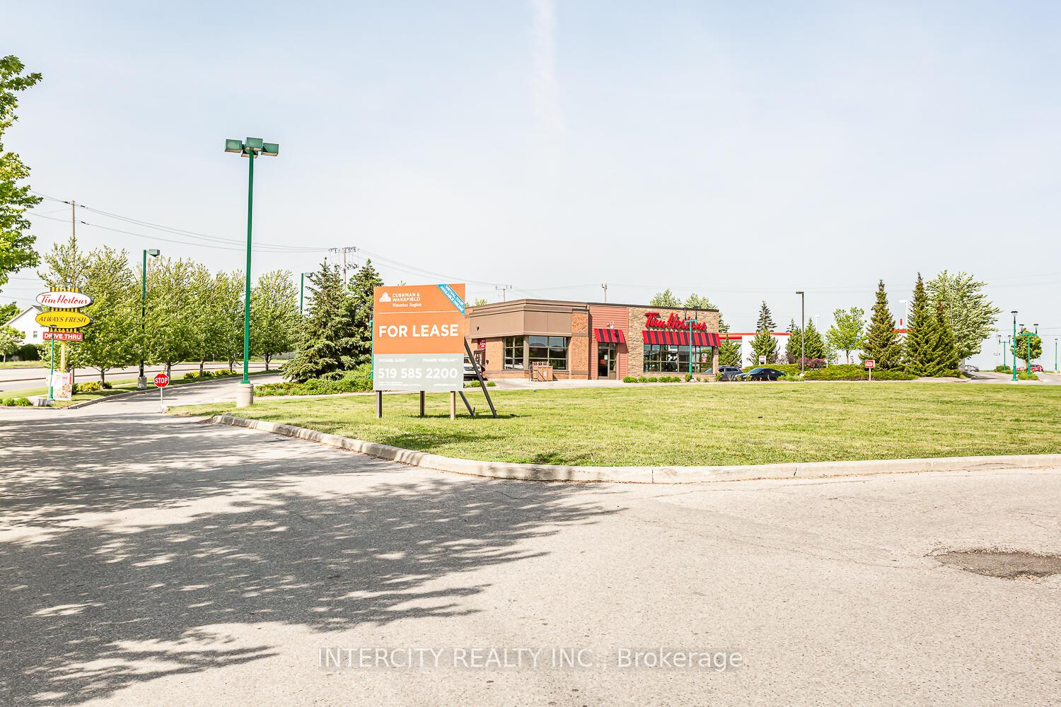 Photo 41 of 258 Mcmeeken Drive, Cambridge, Hespeler Village — HOMEH