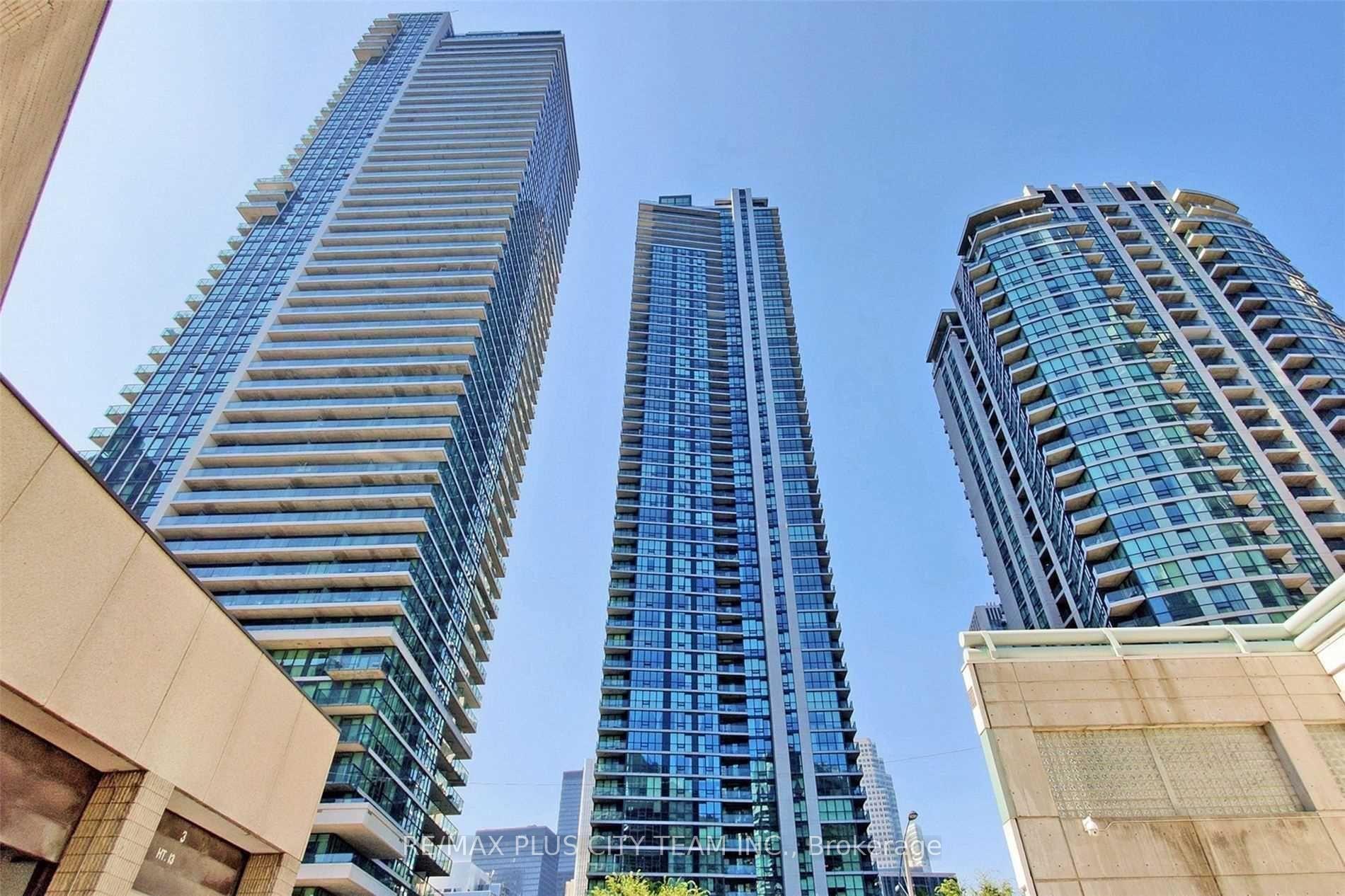 Photo 1 of Unit 1802, 18 Harbour Street, Toronto, Waterfront Communities — HOMEH