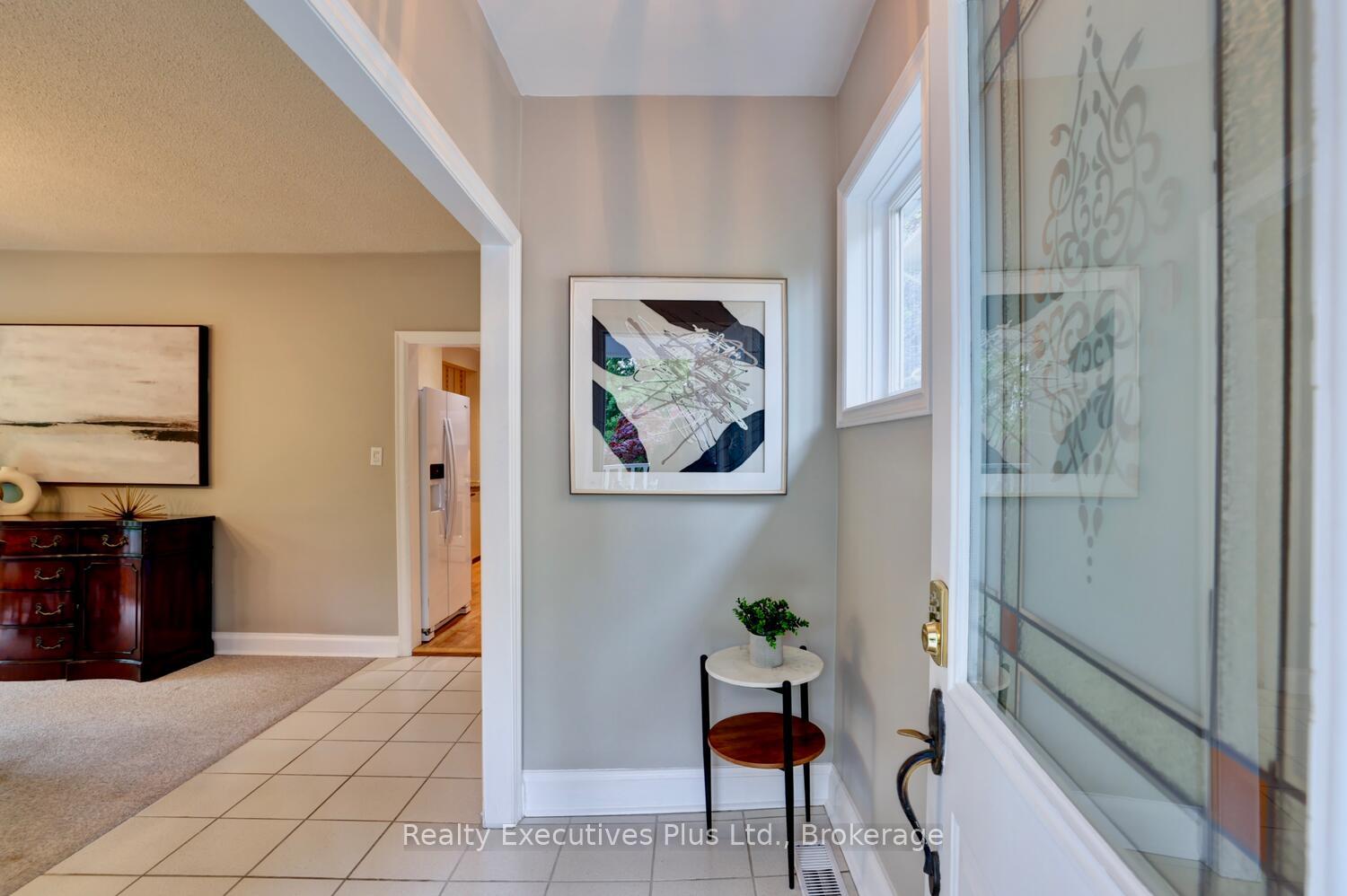 Photo 6 of 322 Pine Avenue, Oakville, Old Oakville — HOMEH