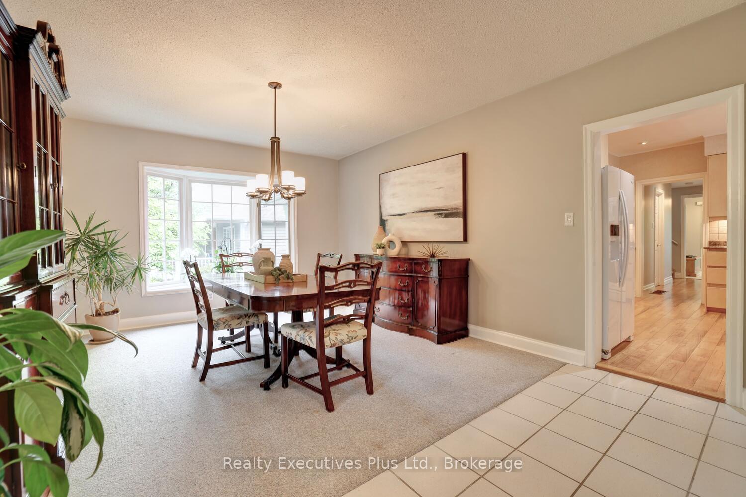 Photo 11 of 322 Pine Avenue, Oakville, Old Oakville — HOMEH