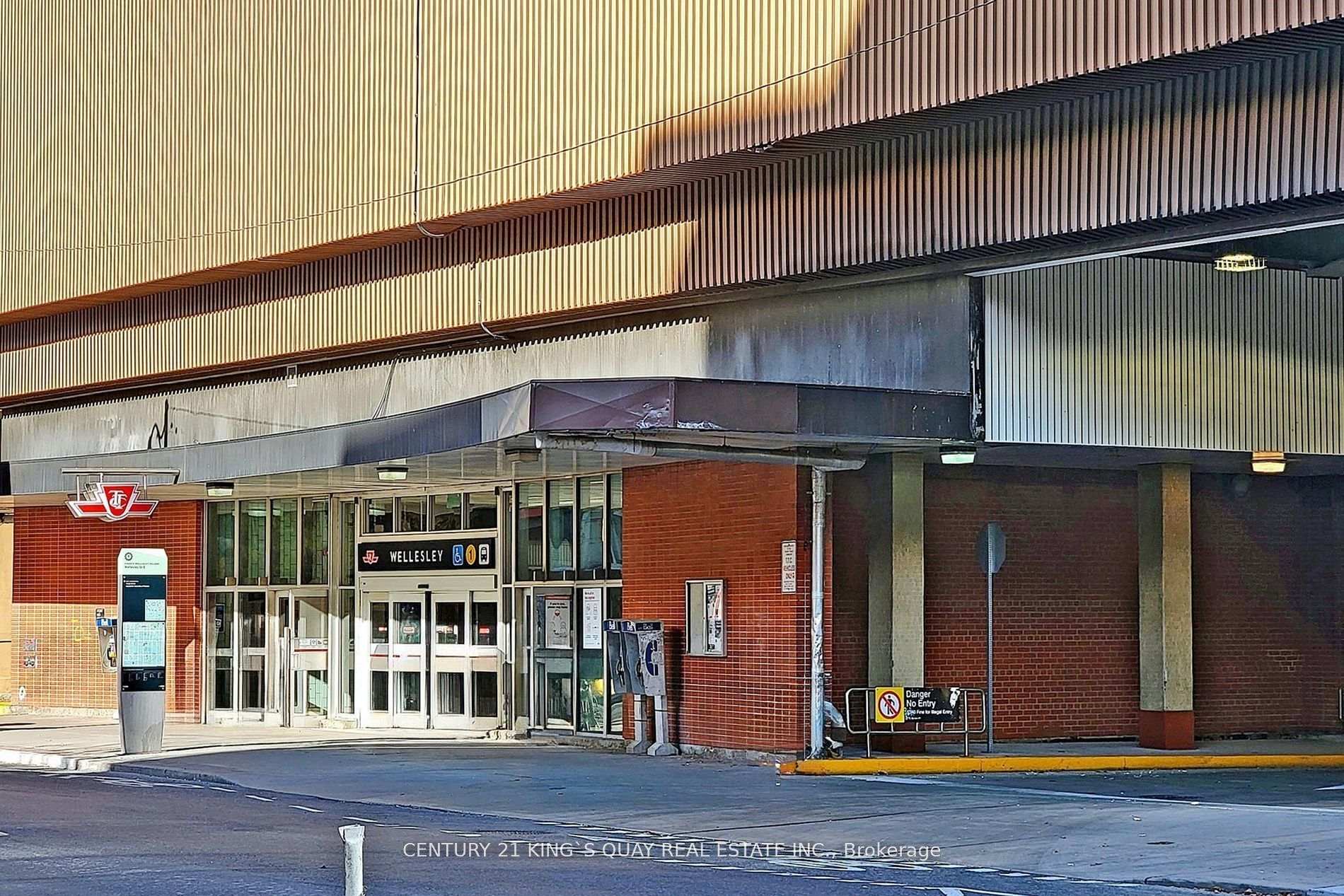 Photo 33 of Unit 1501, 28 Wellesley Street E, Toronto, Church-Yonge Corridor — HOMEH