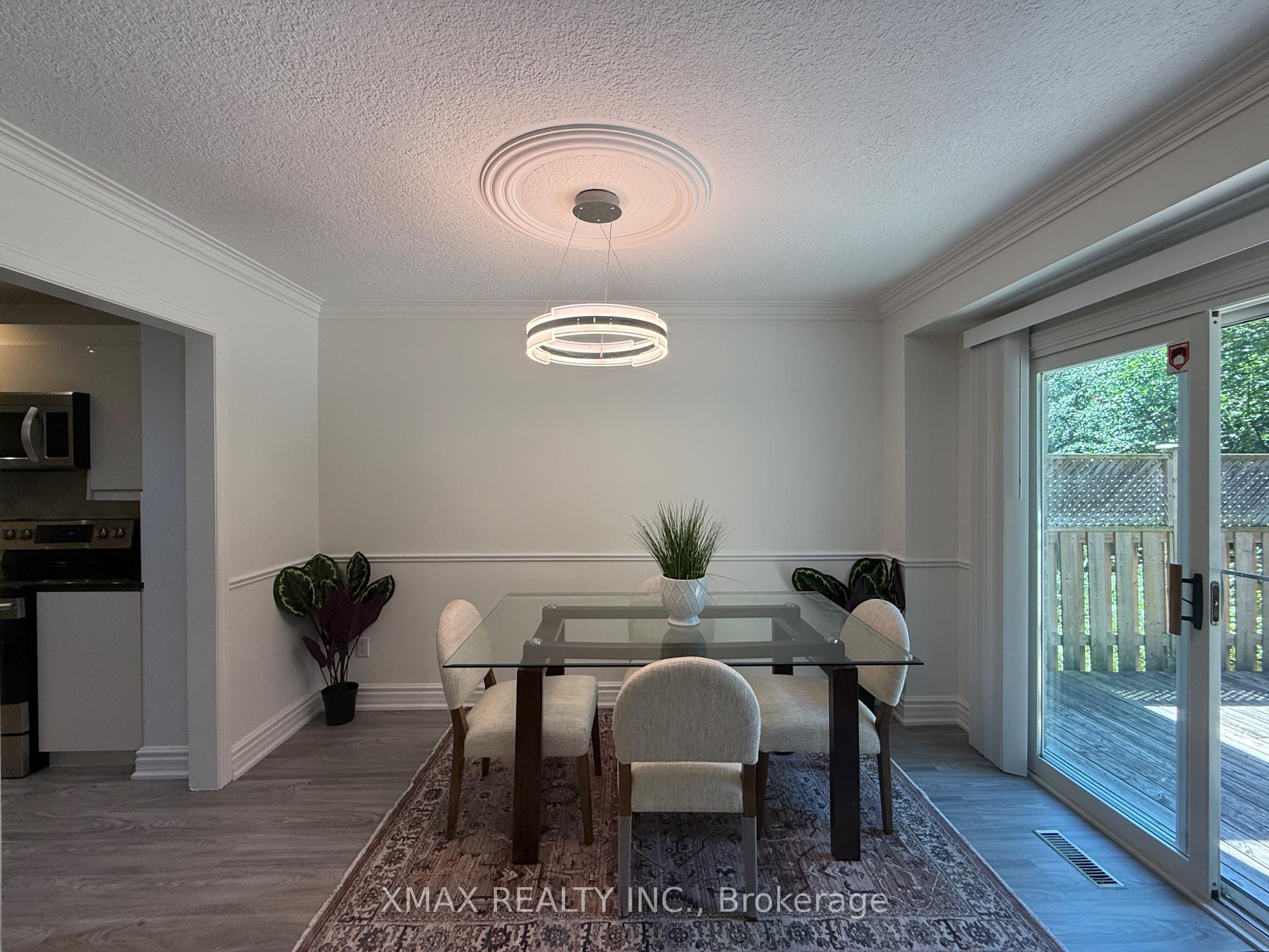 Photo 9 of 82 Lund Street, Richmond Hill, North Richvale — HOMEH