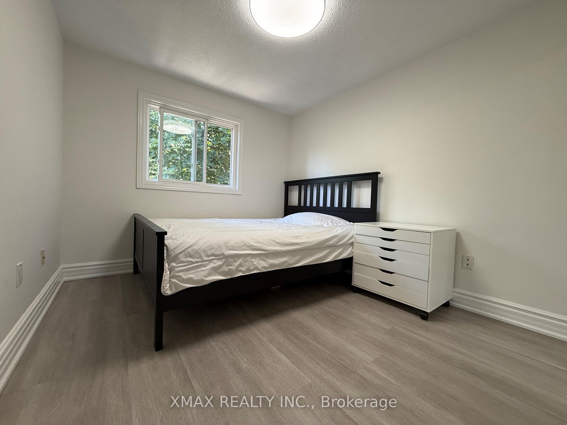 Photo 17 of 82 Lund Street, Richmond Hill, North Richvale — HOMEH