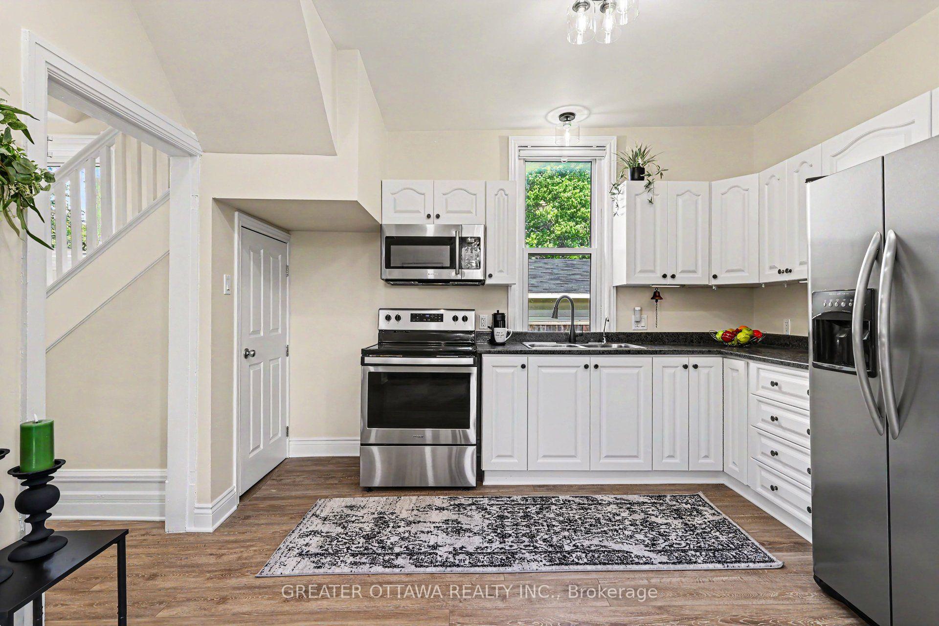 Photo 5 of 3607 McBean Street, Ottawa, Richmond — HOMEH