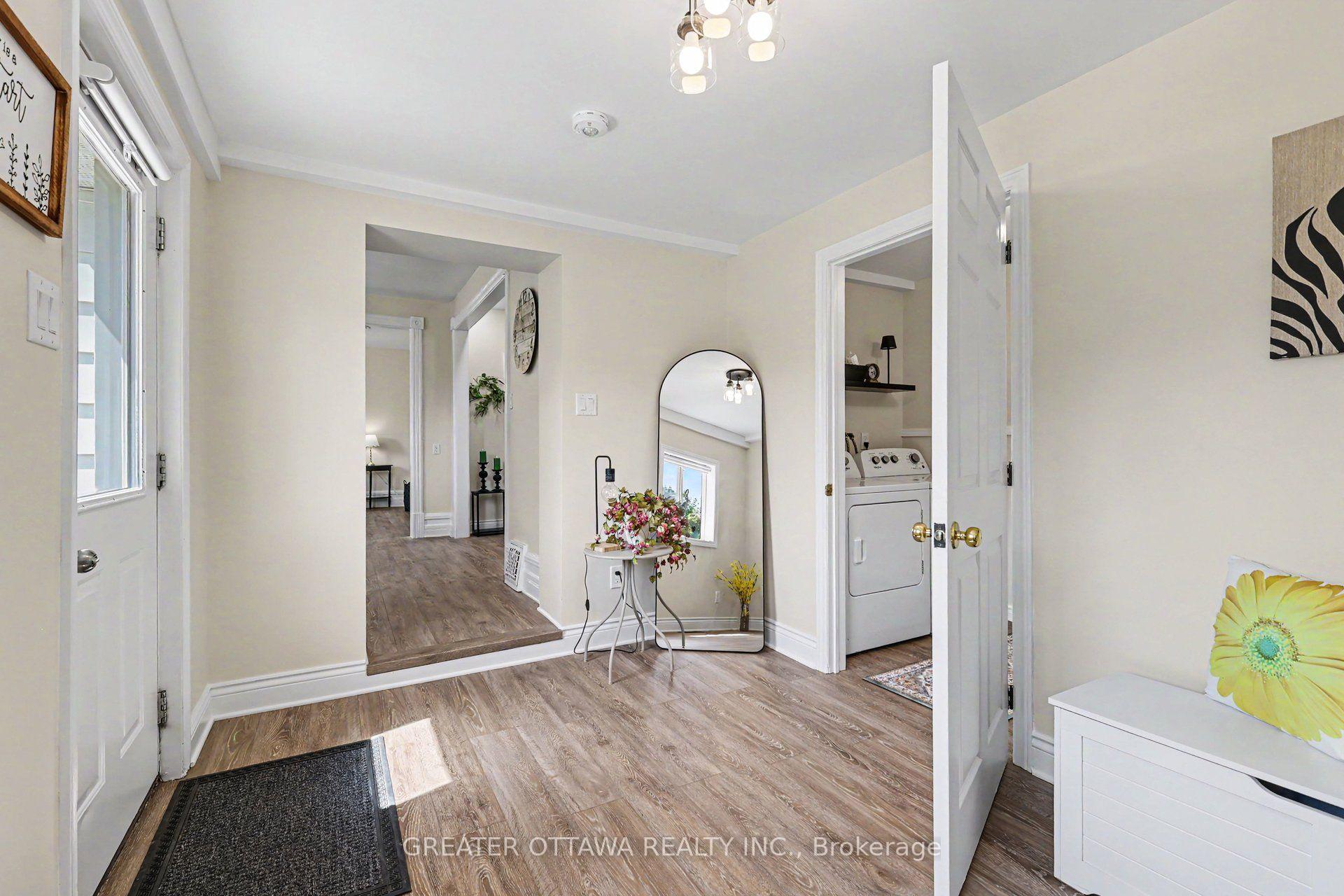 Photo 6 of 3607 McBean Street, Ottawa, Richmond — HOMEH