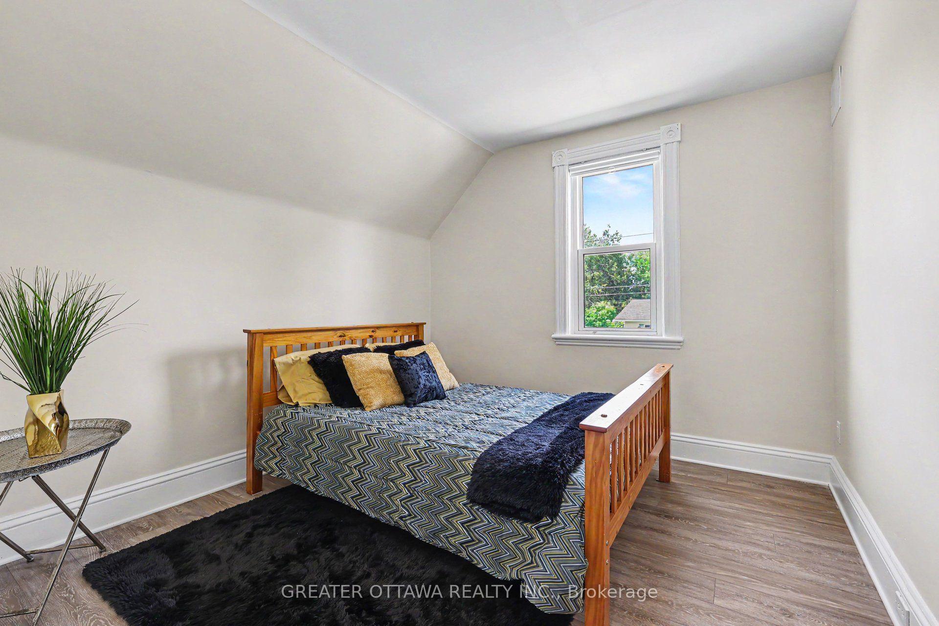 Photo 8 of 3607 McBean Street, Ottawa, Richmond — HOMEH