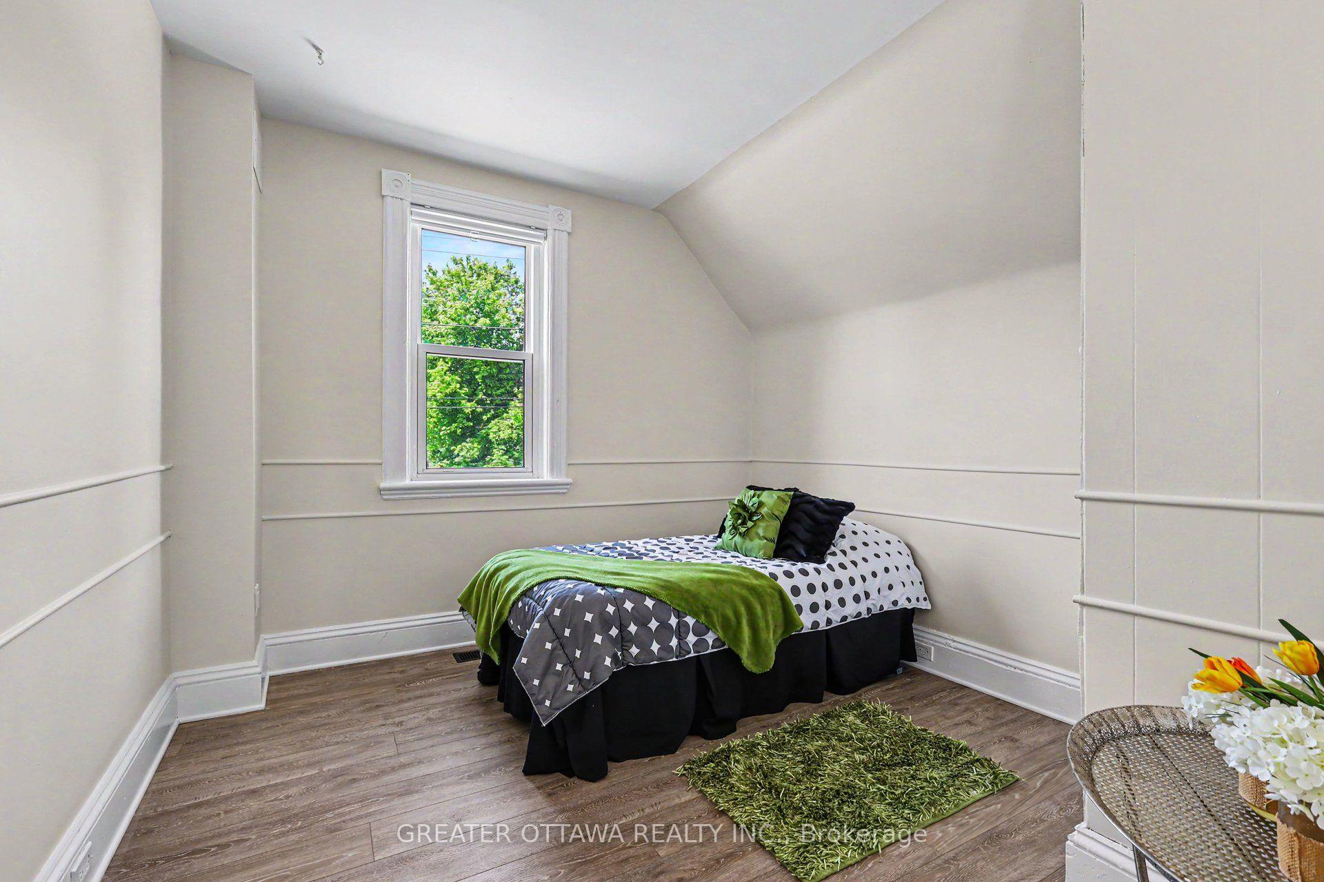 Photo 9 of 3607 McBean Street, Ottawa, Richmond — HOMEH