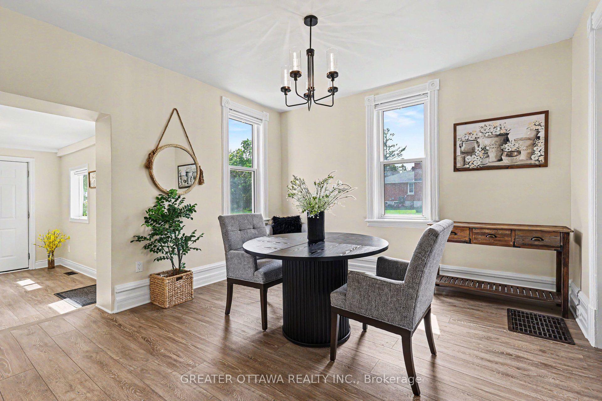 Photo 12 of 3607 McBean Street, Ottawa, Richmond — HOMEH