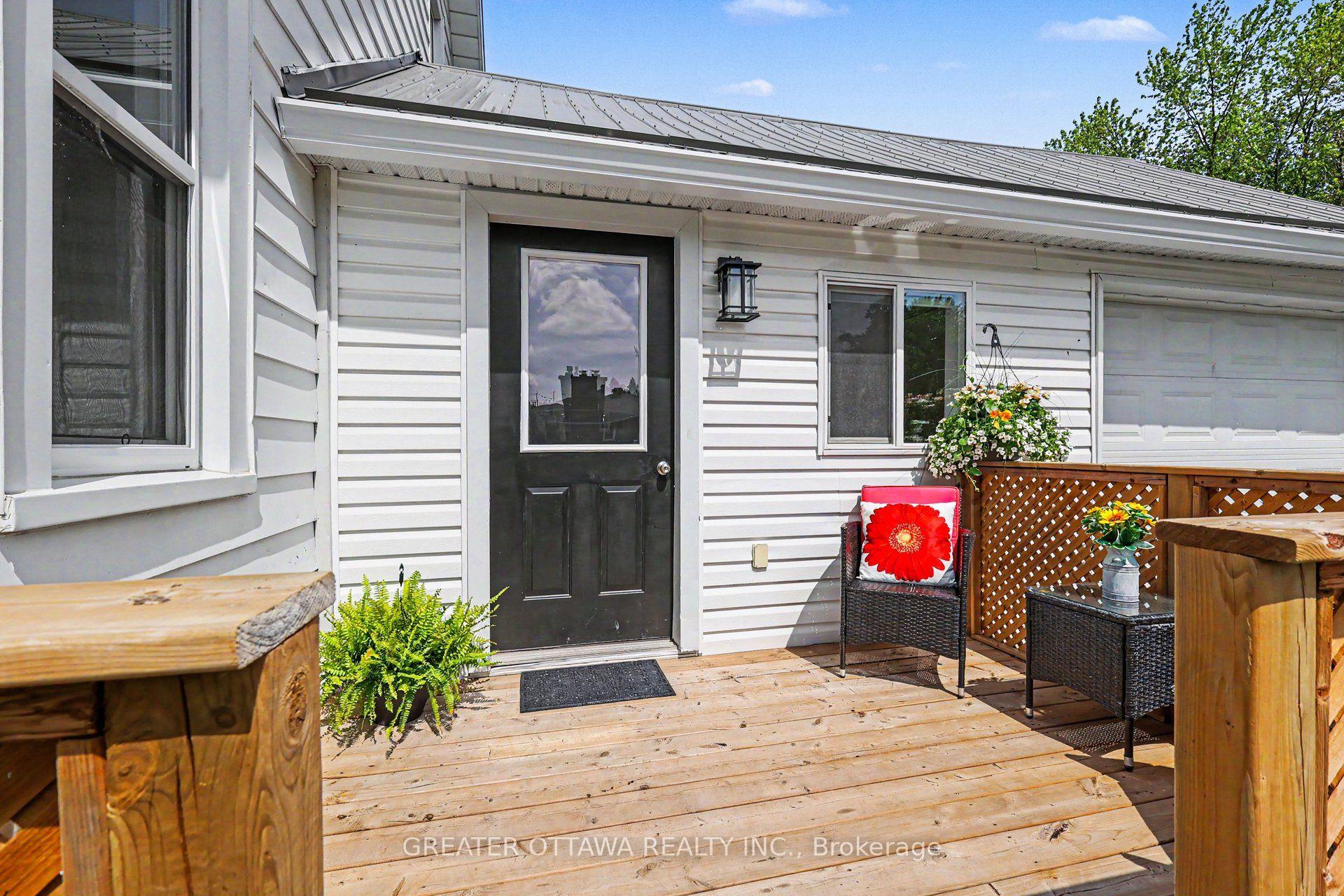 Photo 15 of 3607 McBean Street, Ottawa, Richmond — HOMEH