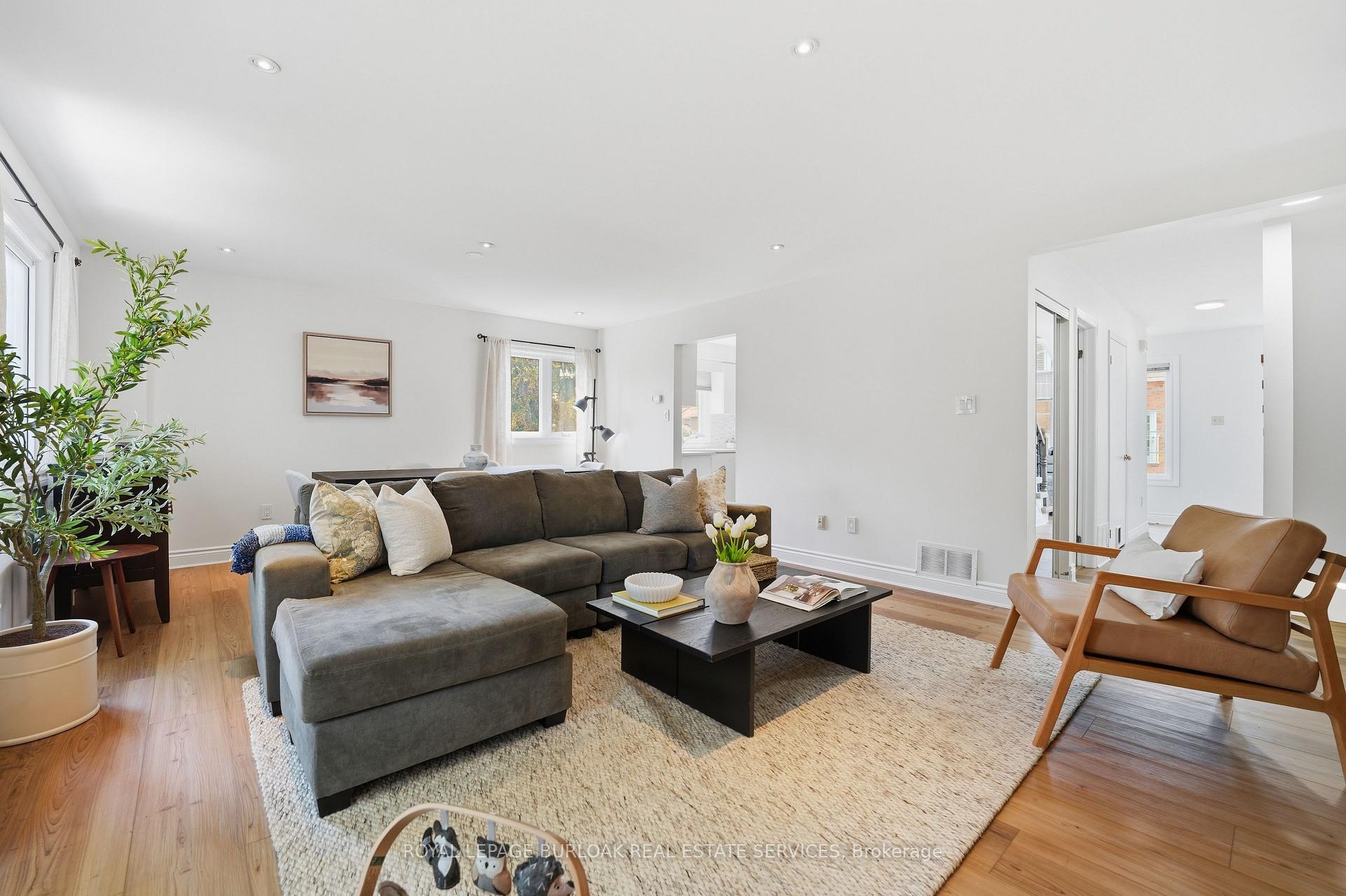 Photo 5 of Unit 216, 2055 Walkers Line, Burlington, Rose — HOMEH
