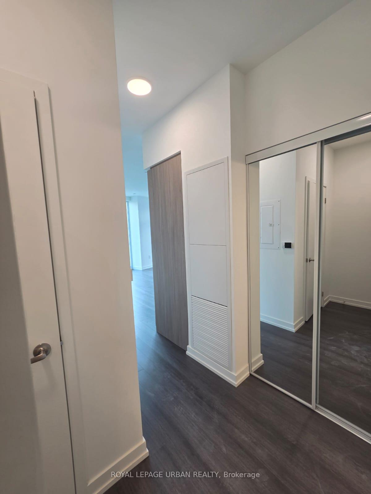 Photo 6 of Unit 704, 4010 Eglinton Avenue W, Etobicoke, Humber Heights — HOMEH