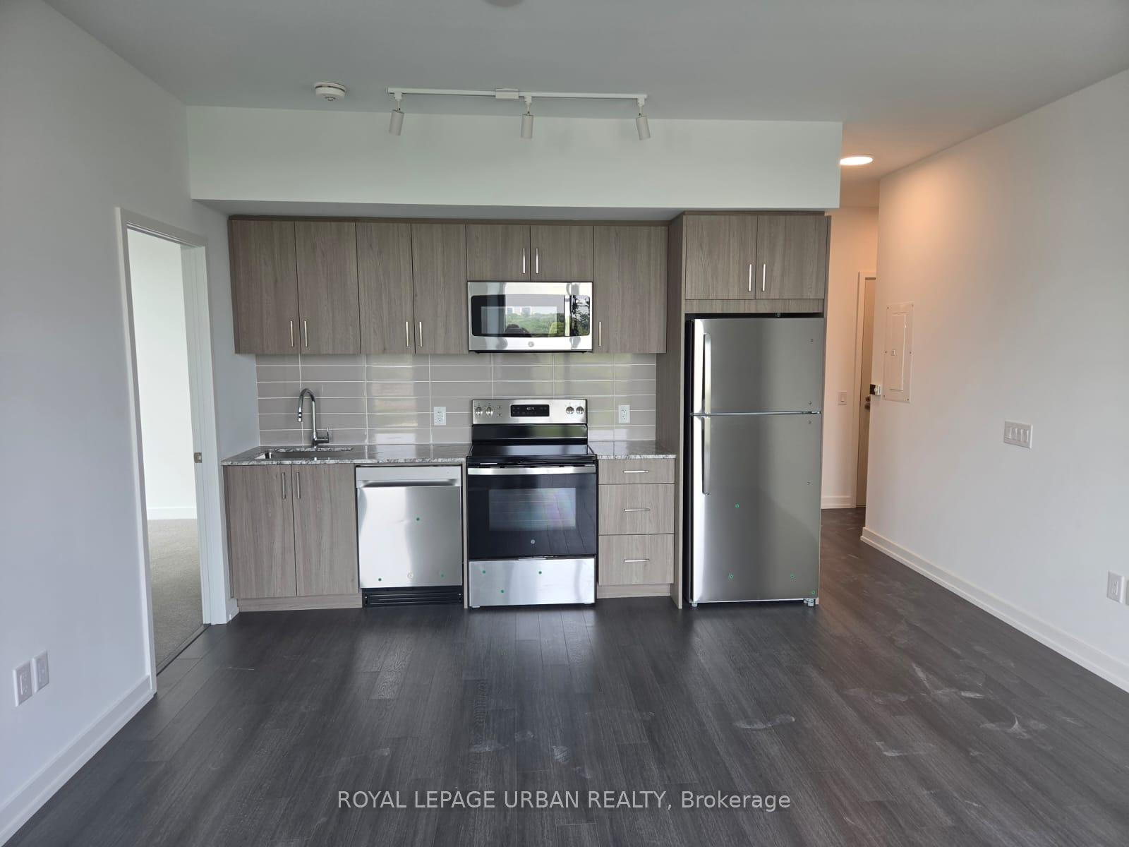 Photo 9 of Unit 704, 4010 Eglinton Avenue W, Etobicoke, Humber Heights — HOMEH