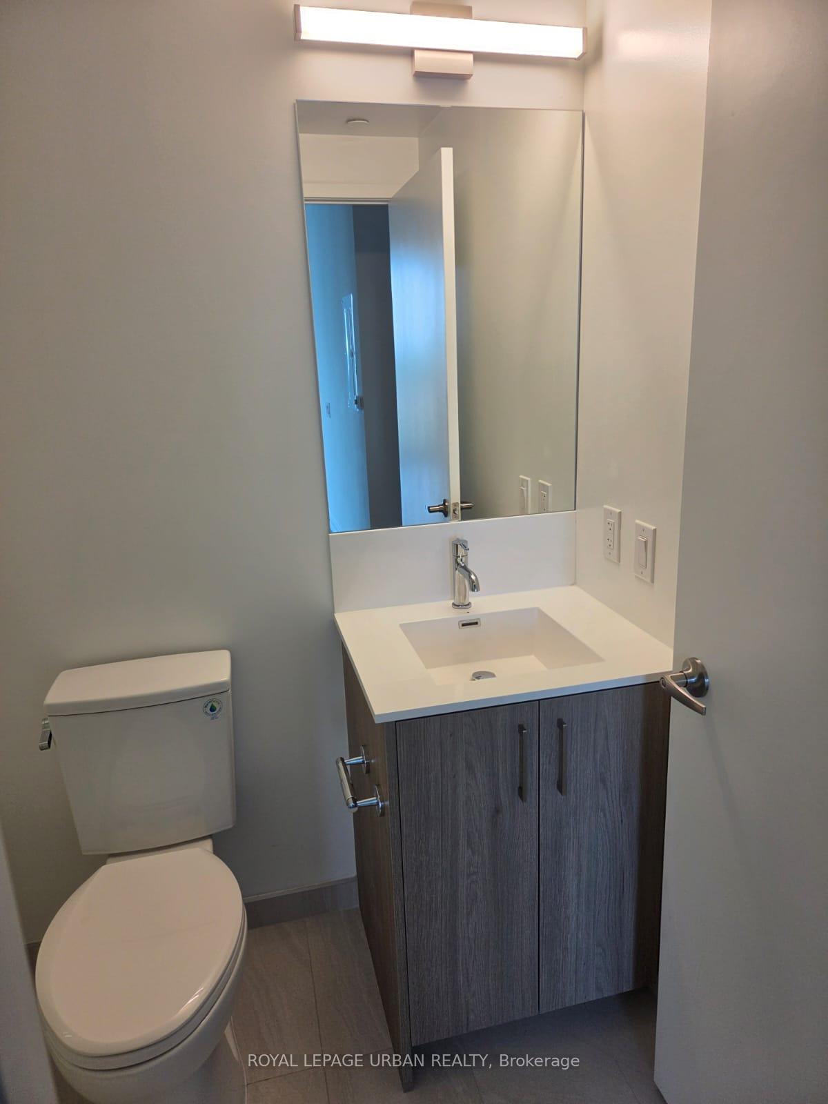 Photo 14 of Unit 704, 4010 Eglinton Avenue W, Etobicoke, Humber Heights — HOMEH