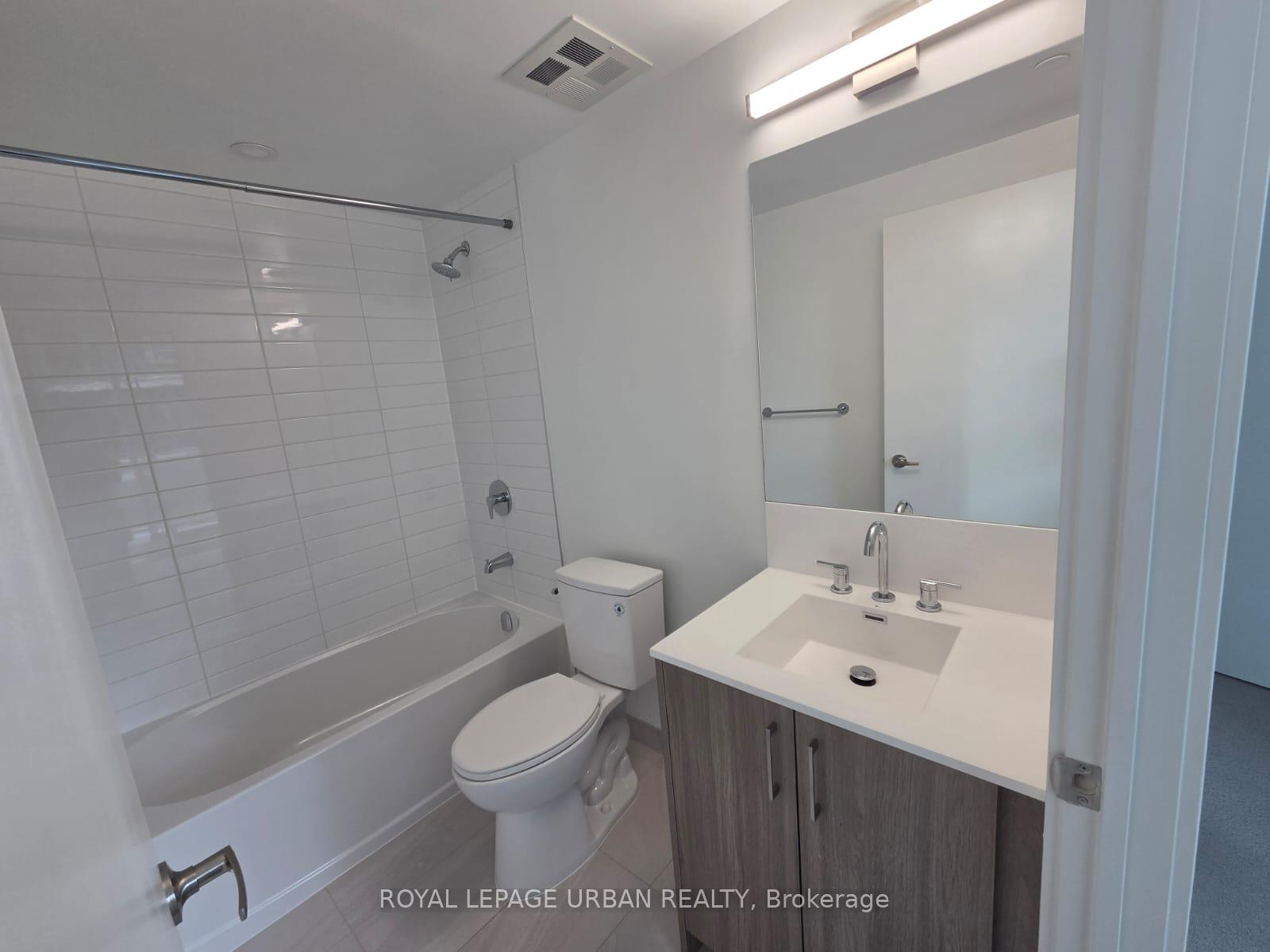 Photo 19 of Unit 704, 4010 Eglinton Avenue W, Etobicoke, Humber Heights — HOMEH