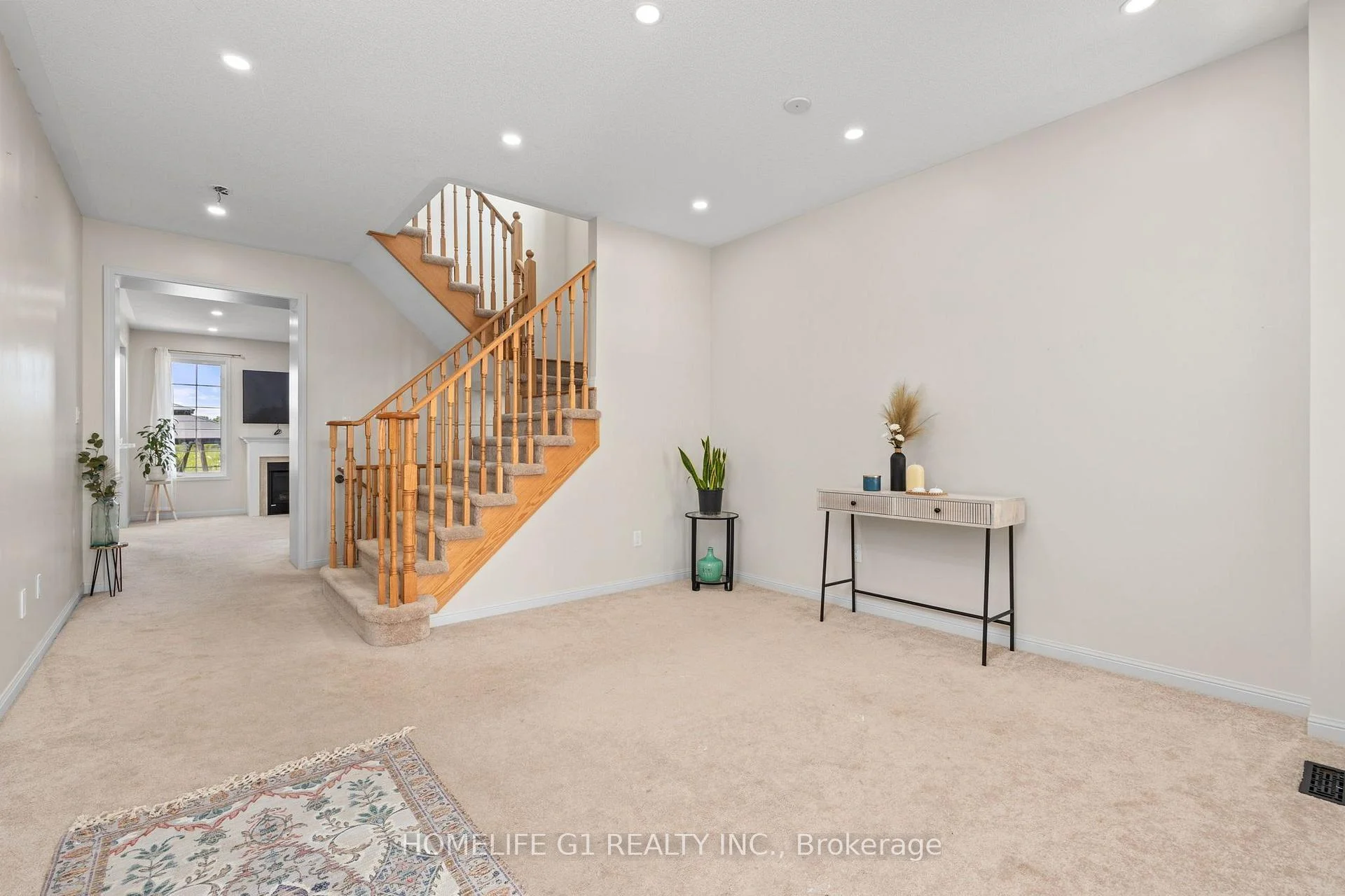 Photo 5 of 10 Hurst Drive, Ajax, Northwest Ajax — HOMEH