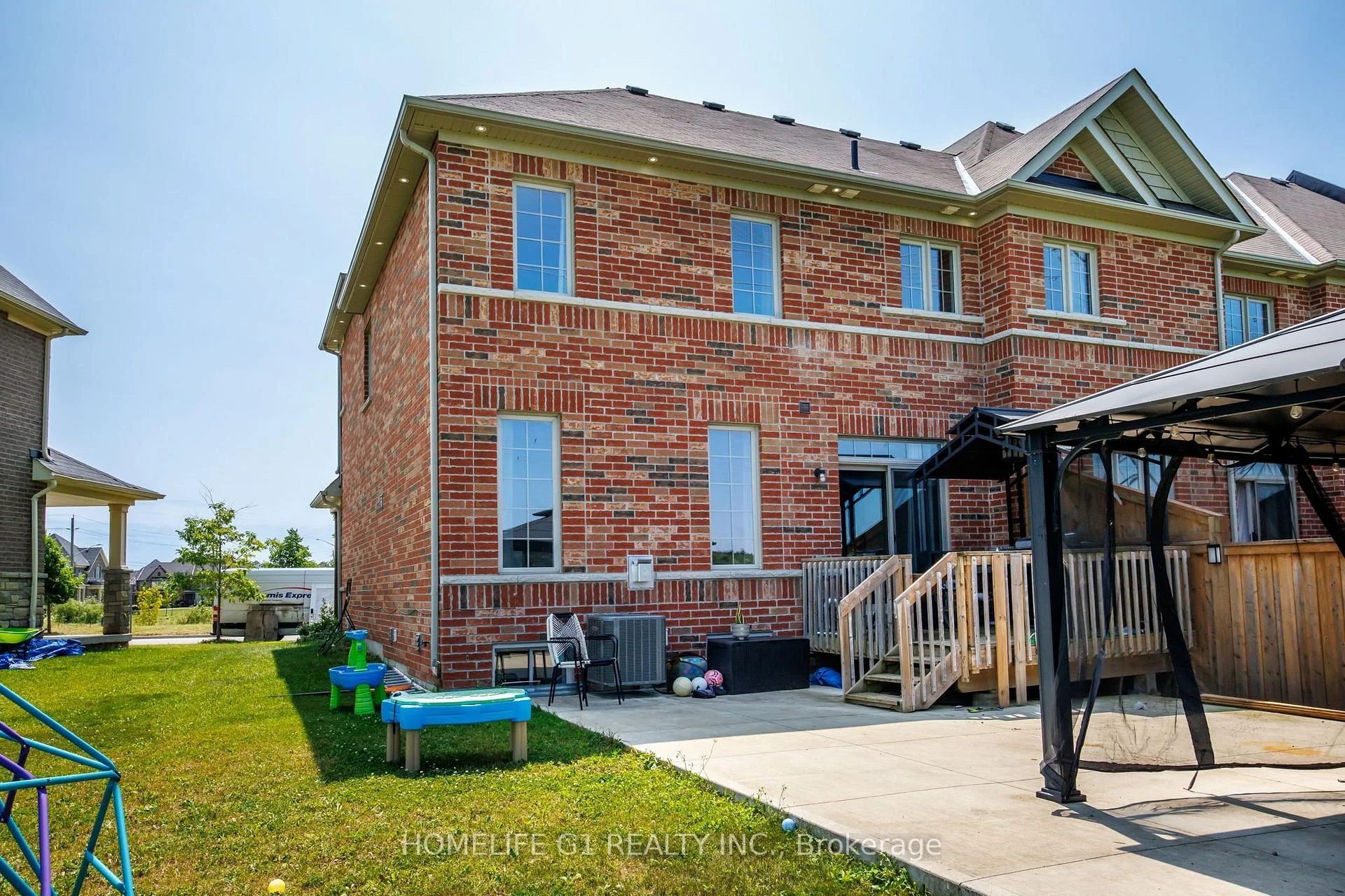 Photo 37 of 10 Hurst Drive, Ajax, Northwest Ajax — HOMEH