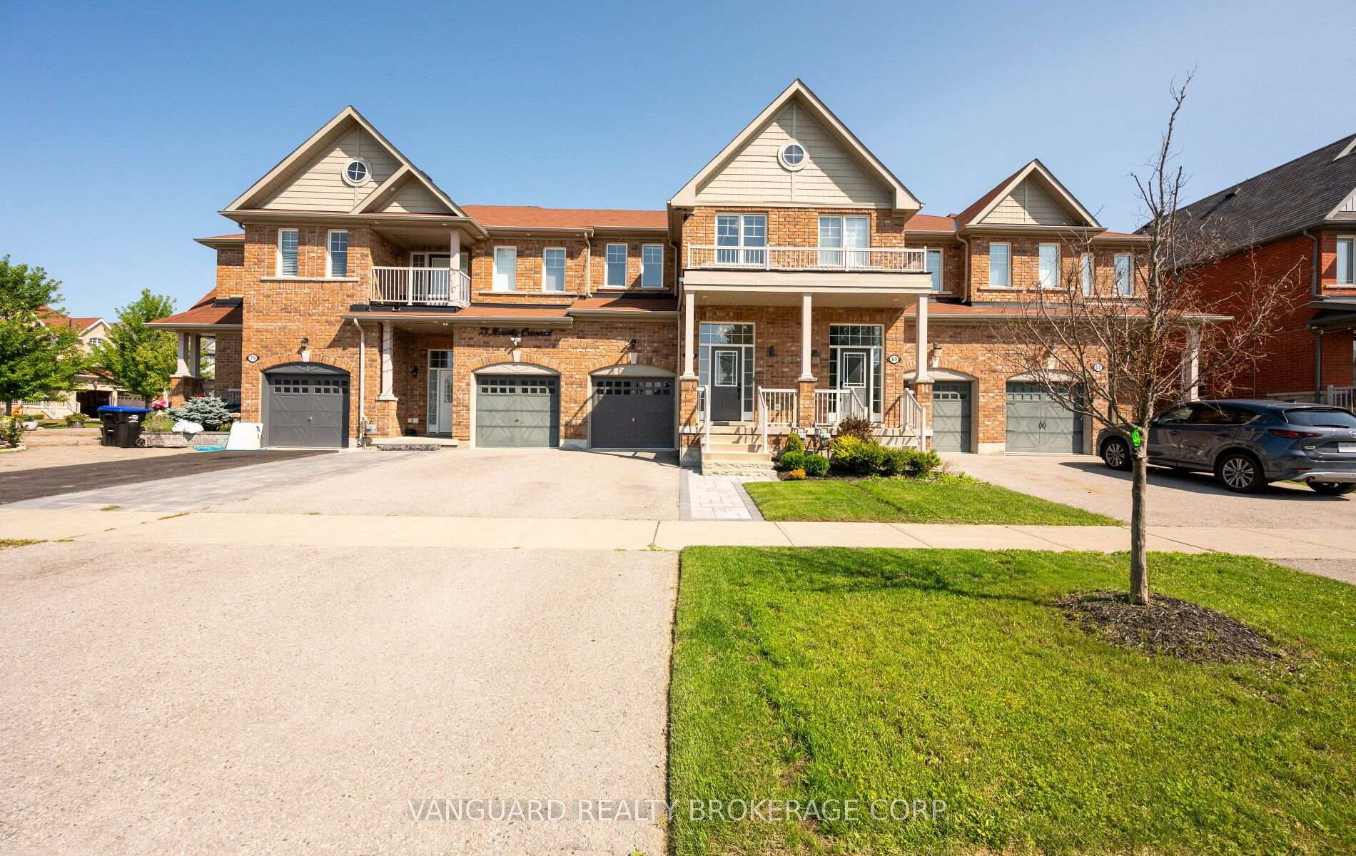 Photo 2 of 71 Hawke Crescent, New Tecumseth, Tottenham — HOMEH