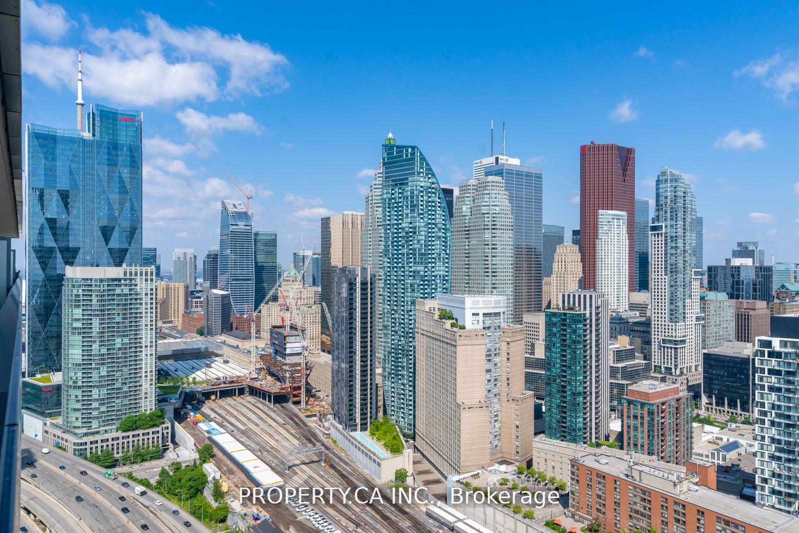 Photo 10 of Unit 4205, 55 Cooper Street, Toronto, Waterfront Communities — HOMEH