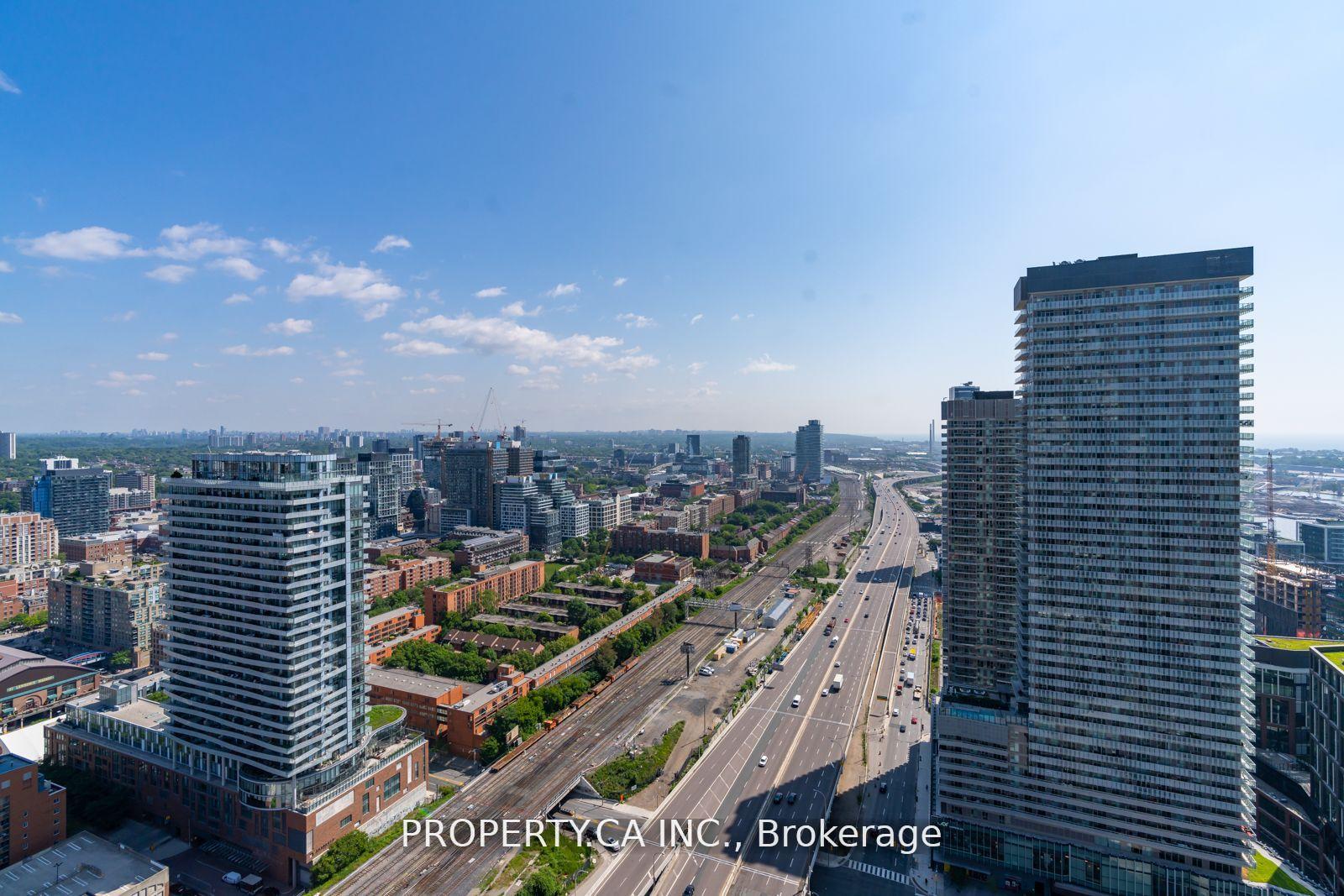 Photo 13 of Unit 4205, 55 Cooper Street, Toronto, Waterfront Communities — HOMEH