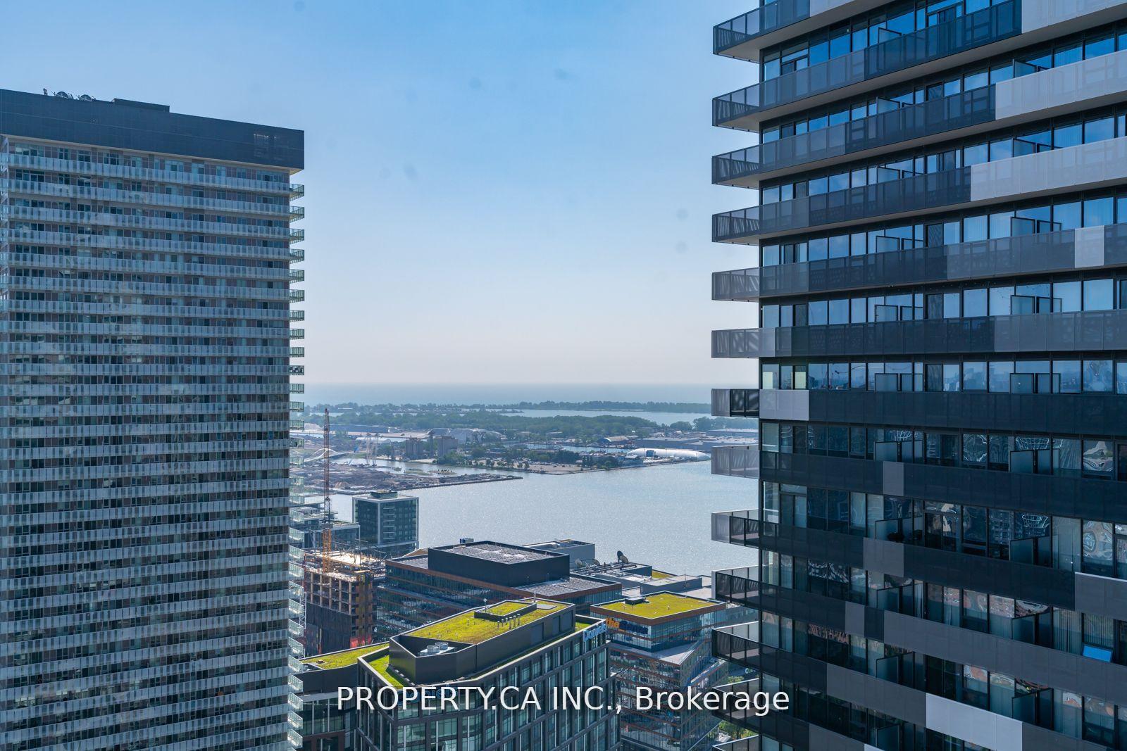Photo 16 of Unit 4205, 55 Cooper Street, Toronto, Waterfront Communities — HOMEH