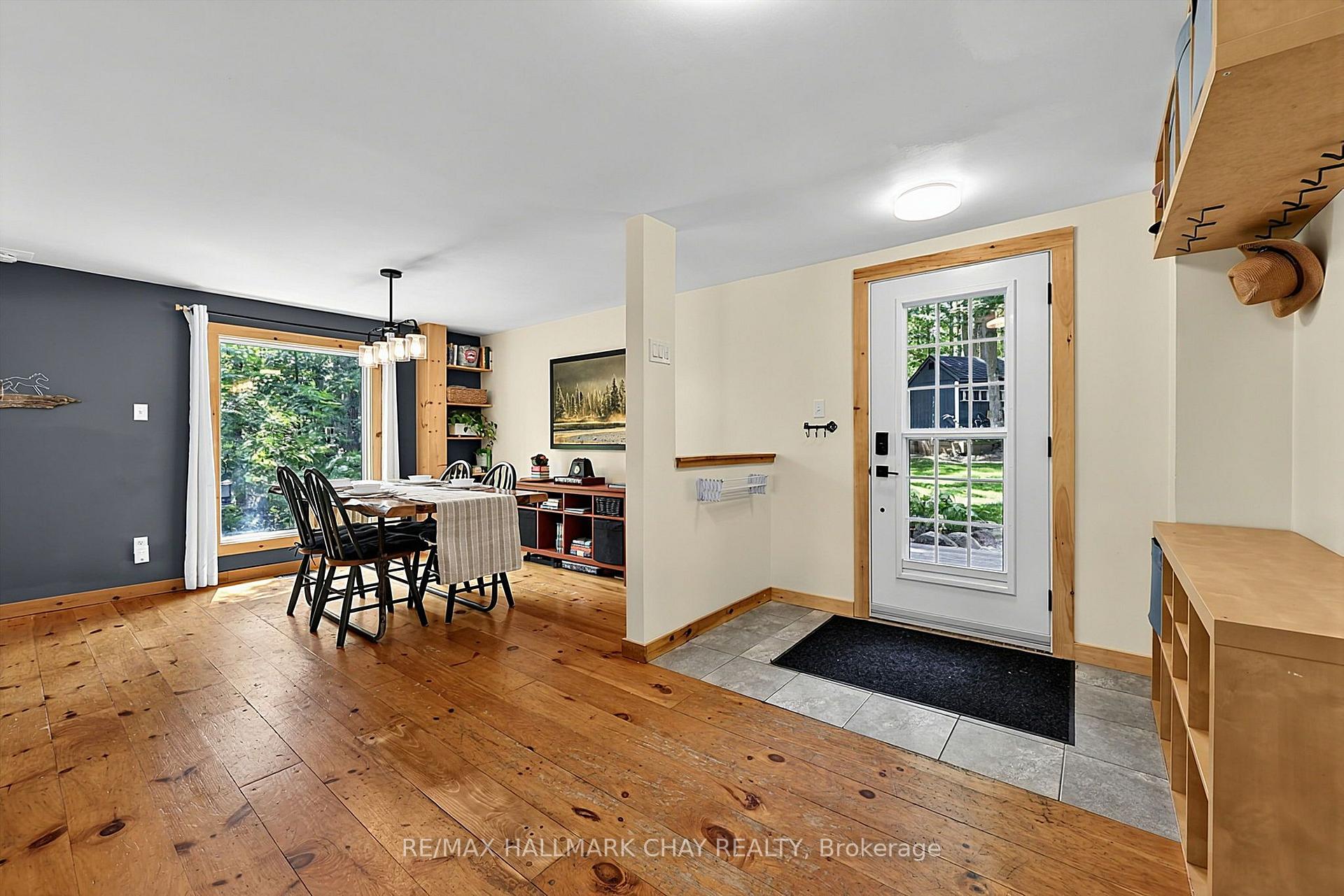 Photo 4 of 88 Huronwoods Drive, Oro-Medonte, Sugarbush — HOMEH