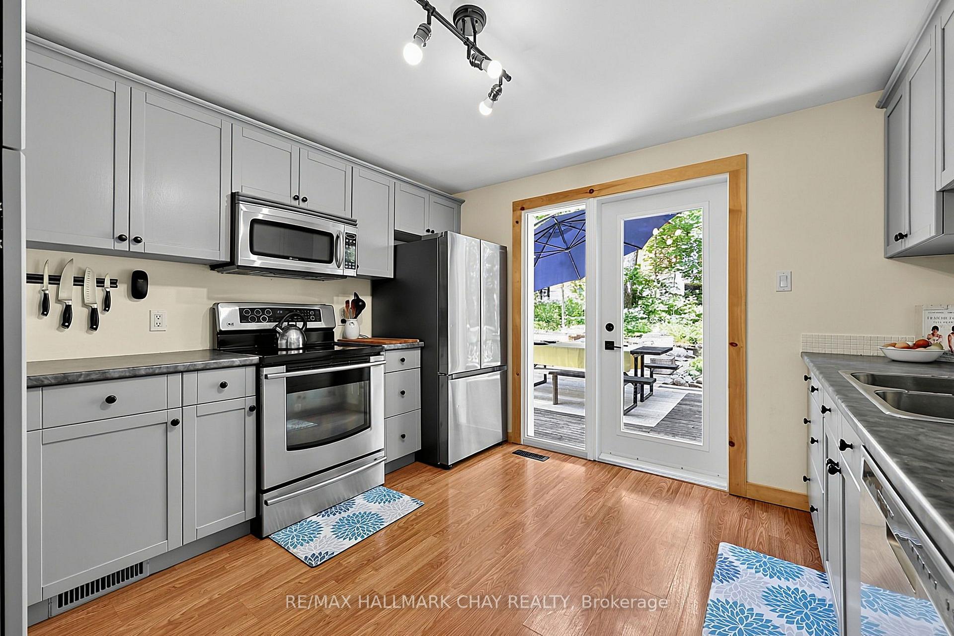 Photo 10 of 88 Huronwoods Drive, Oro-Medonte, Sugarbush — HOMEH