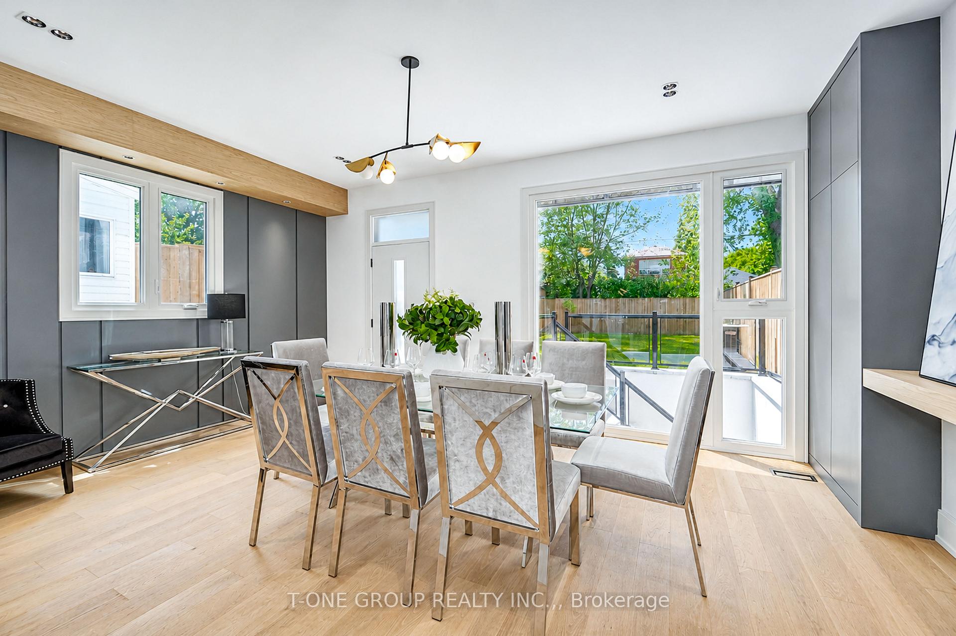 Photo 5 of 570 Main Street, Toronto, Woodbine-Lumsden — HOMEH