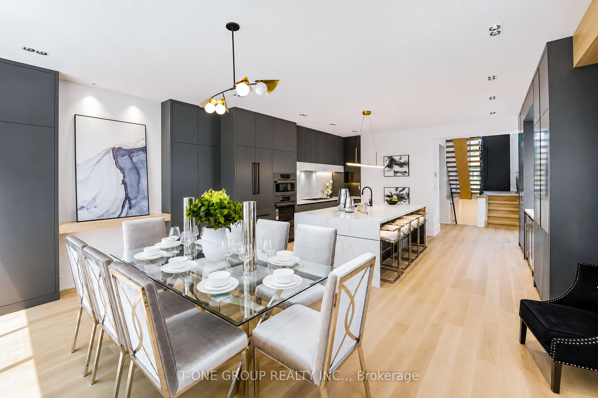 Photo 14 of 570 Main Street, Toronto, Woodbine-Lumsden — HOMEH