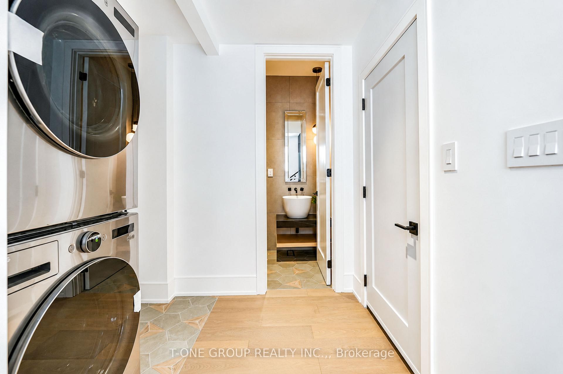 Photo 15 of 570 Main Street, Toronto, Woodbine-Lumsden — HOMEH