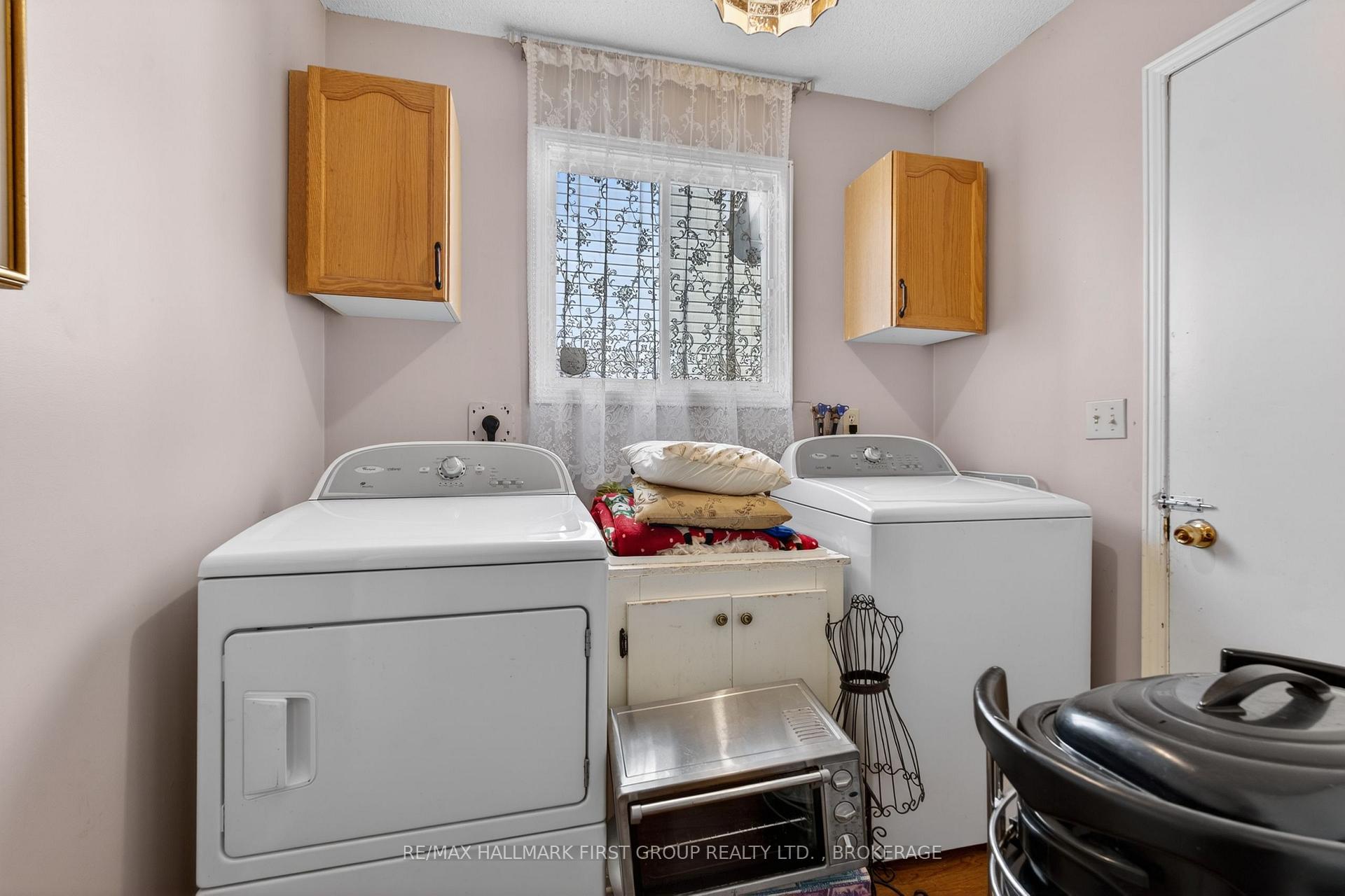 Photo 14 of 1130 Caitlin Crescent, Kingston, North of Taylor-Kidd Blvd — HOMEH