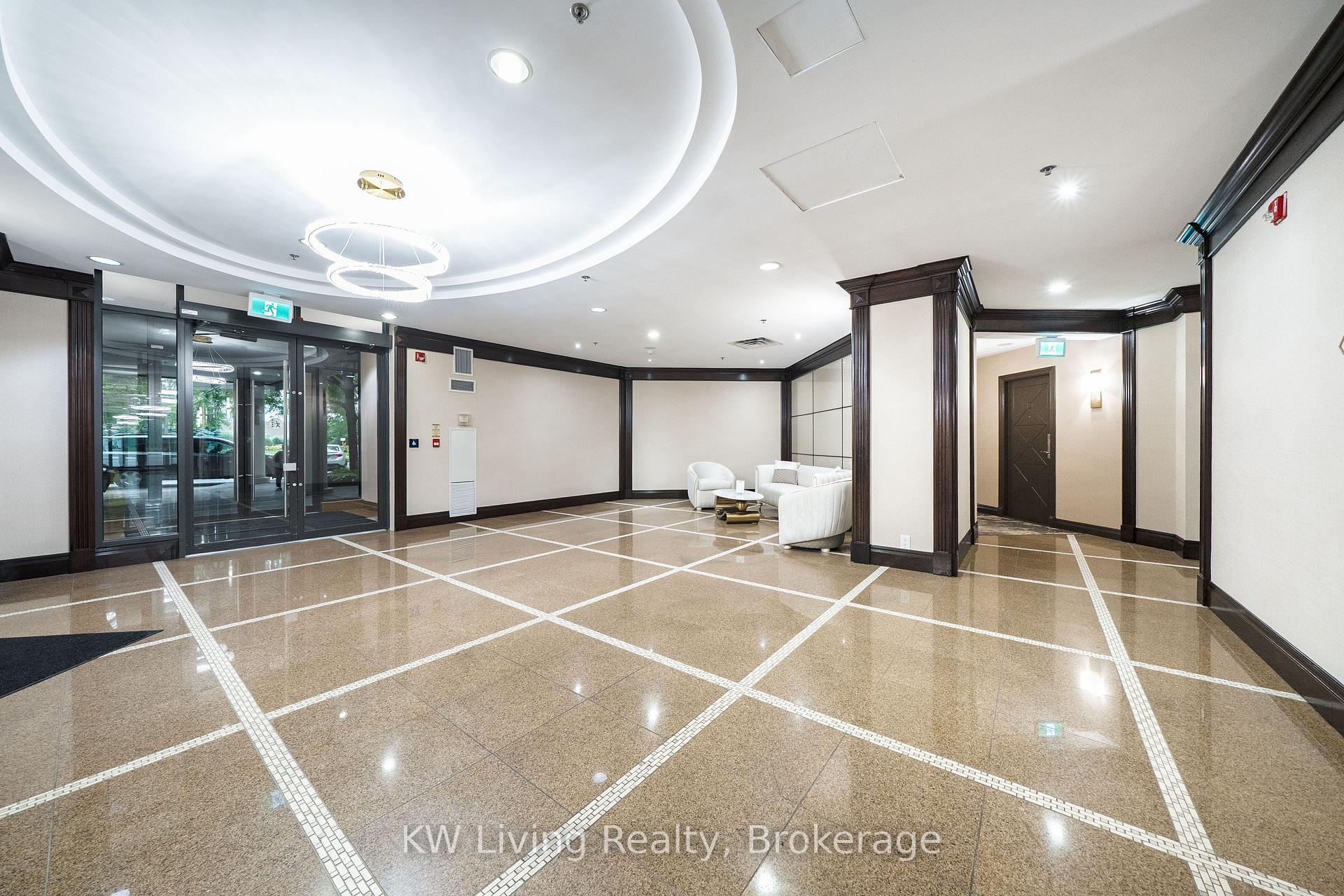 Photo 11 of Unit 905, 18 Harding Boulevard, Richmond Hill, Harding — HOMEH