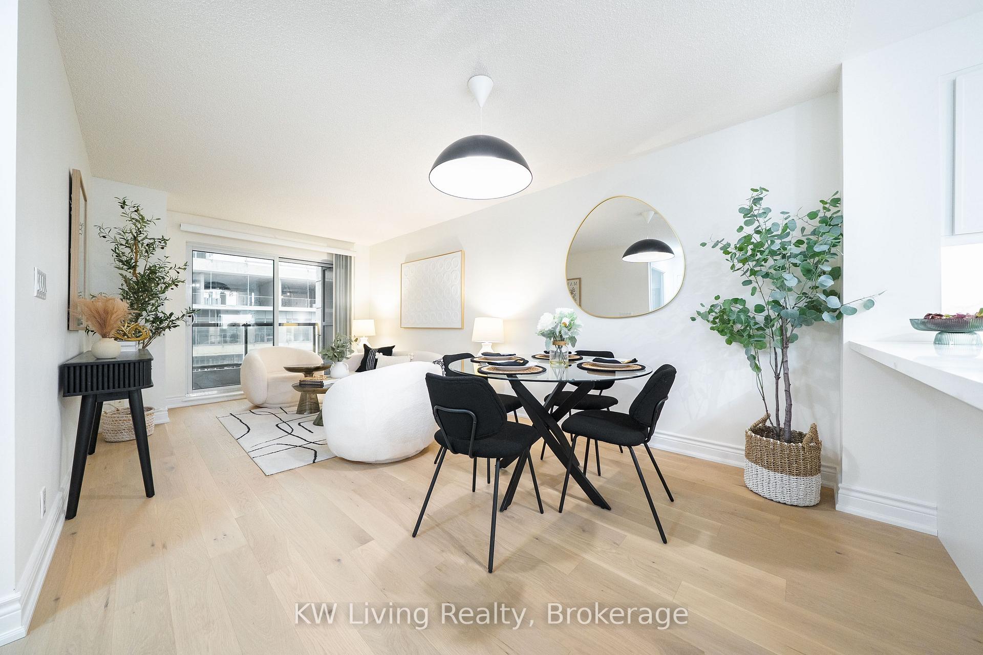 Photo 18 of Unit 905, 18 Harding Boulevard, Richmond Hill, Harding — HOMEH
