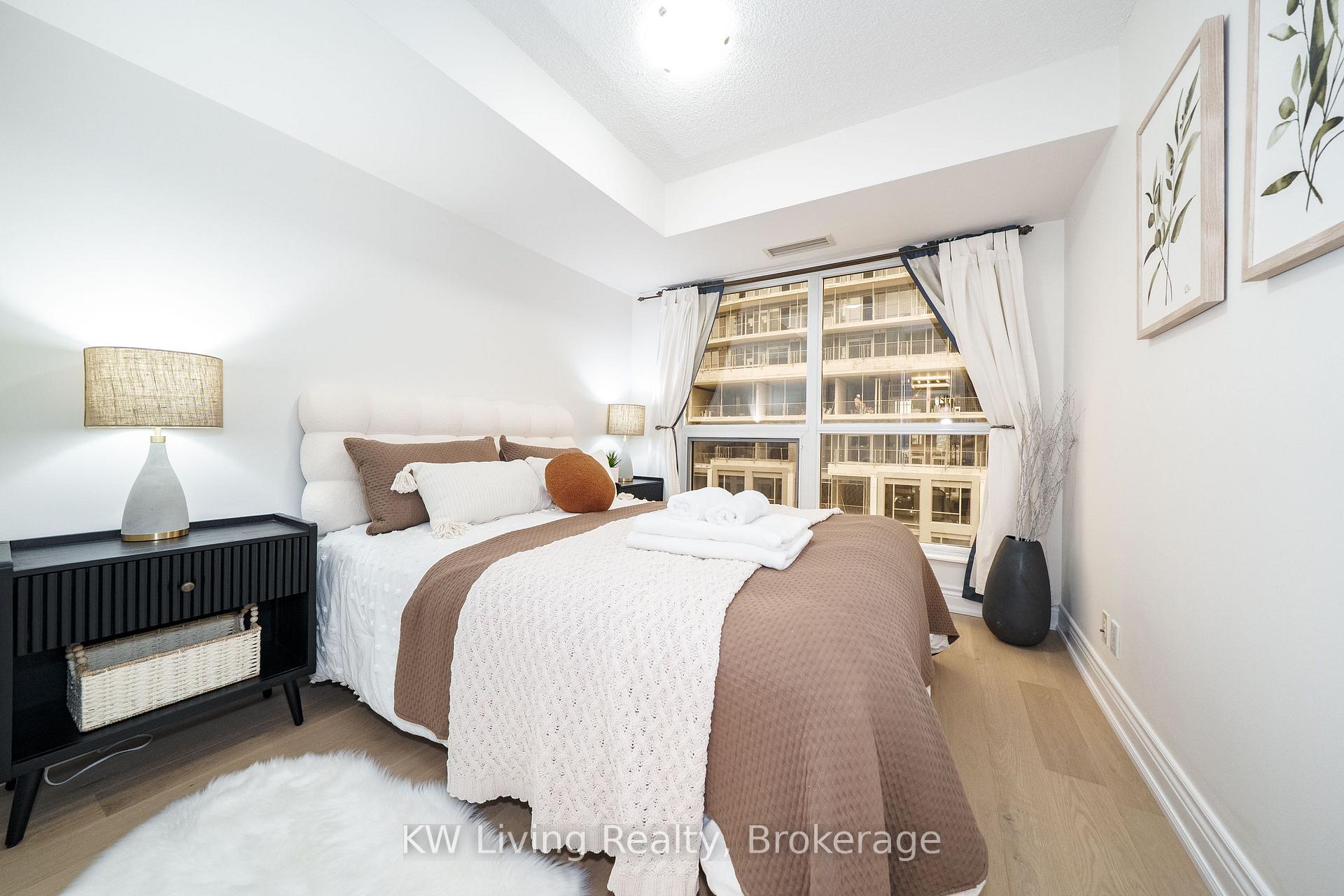 Photo 25 of Unit 905, 18 Harding Boulevard, Richmond Hill, Harding — HOMEH