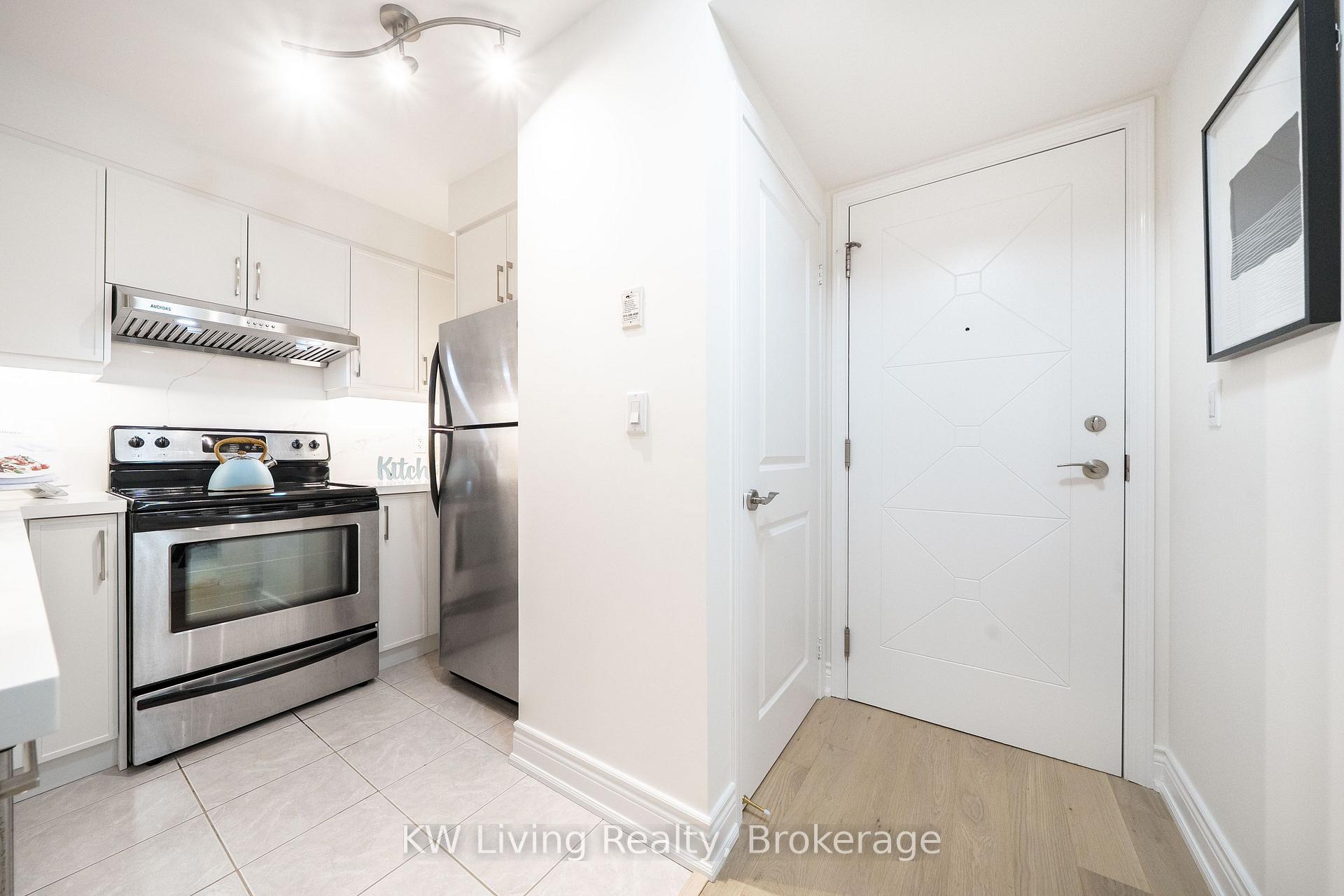 Photo 29 of Unit 905, 18 Harding Boulevard, Richmond Hill, Harding — HOMEH