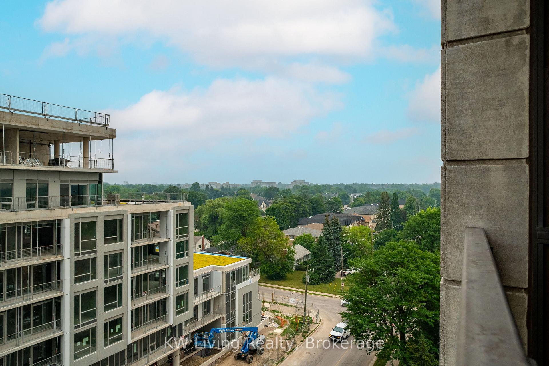 Photo 32 of Unit 905, 18 Harding Boulevard, Richmond Hill, Harding — HOMEH